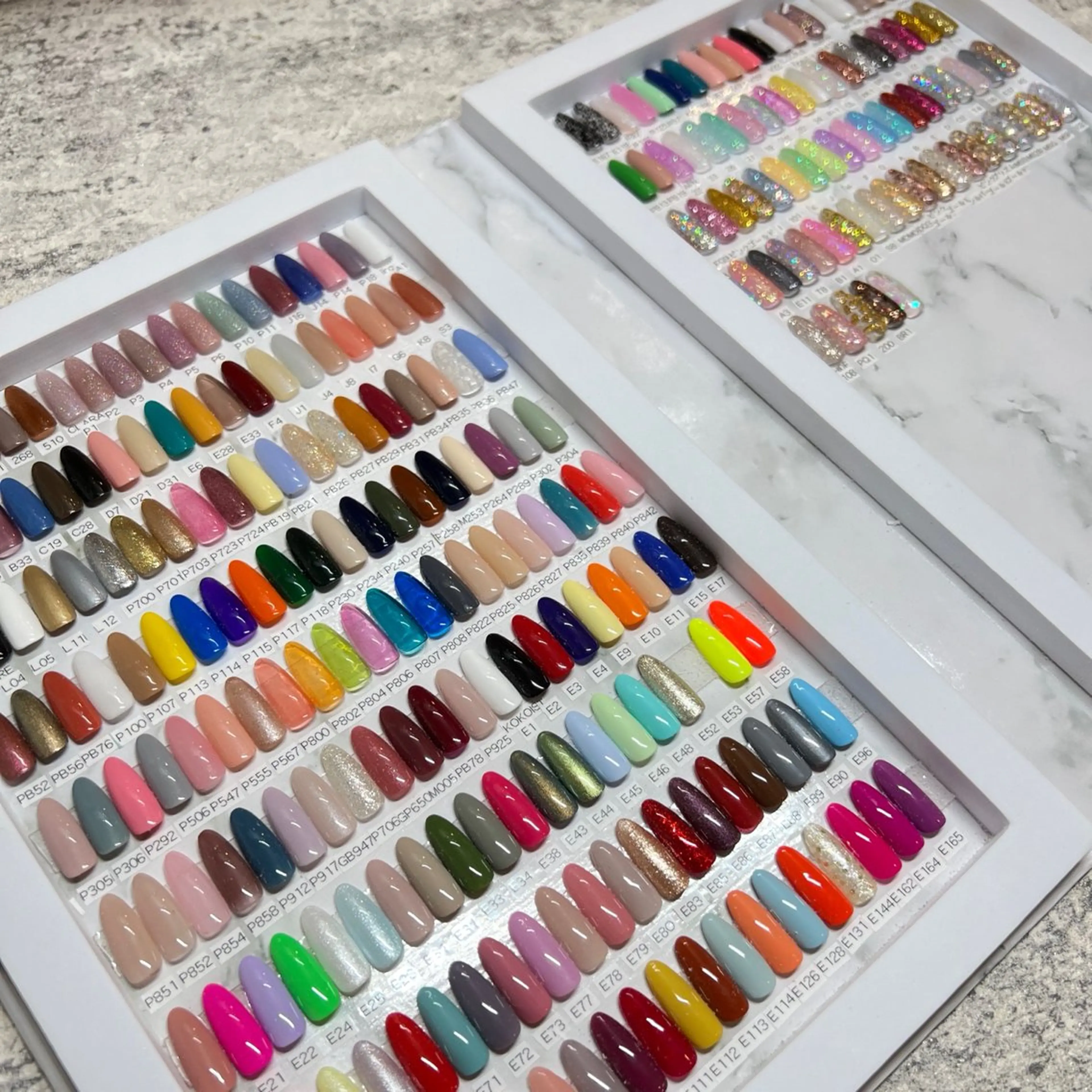 ネイル ワンカラーネイル ルミエナ銀座 KATAOKAのネイルデザイン