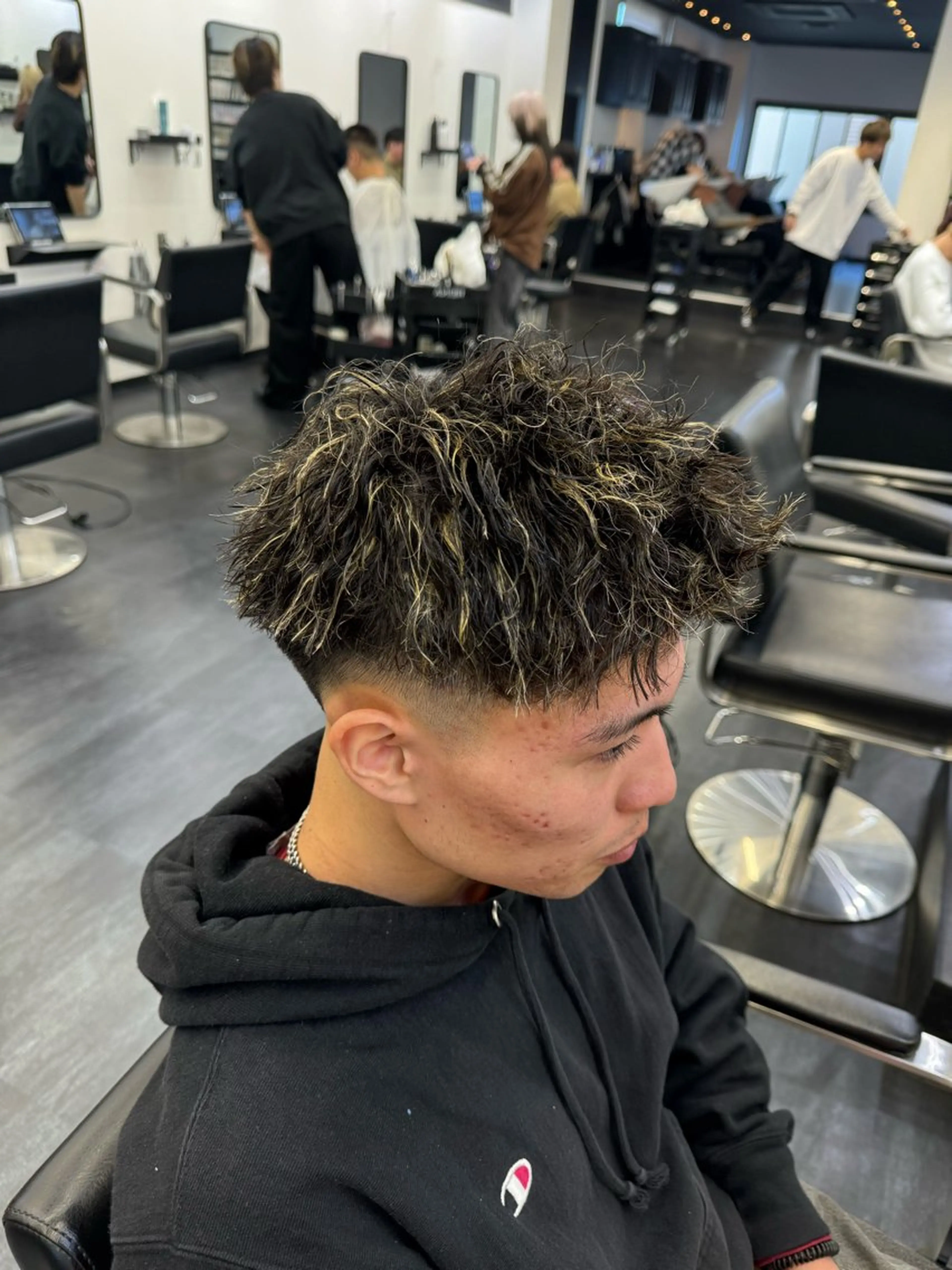 【ミニモ限定❗️】カット＋ハイライト1回＋パーマ✨🌀の写真