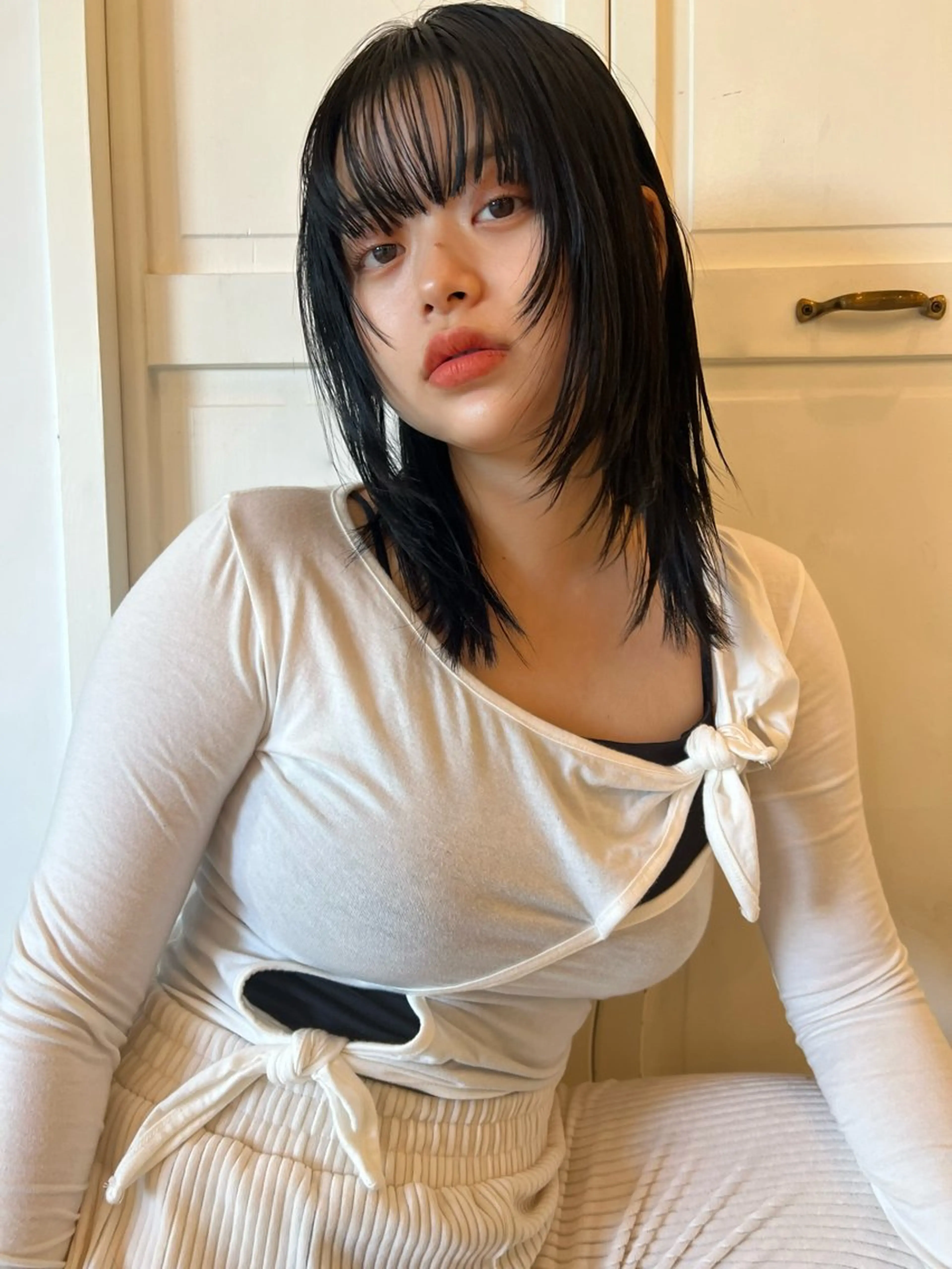 セミロング ブリーチカラー🎀 韓国風/寺門美優のヘアスタイル