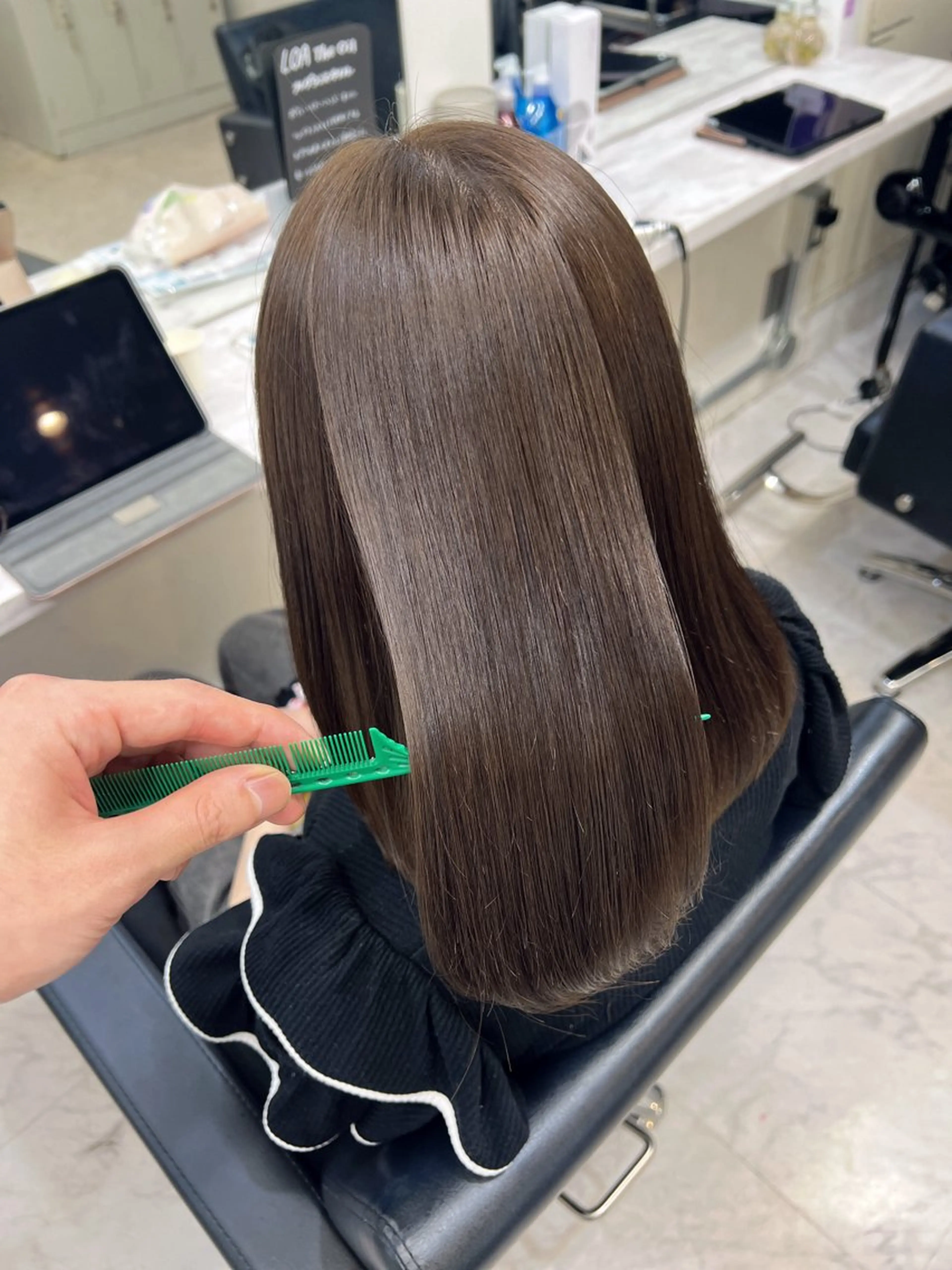 ミディアム カラー ブラウンカラー オリーブブラウン カット ヘアカラー トリートメント ✨髪質改善✖︎韓国 レイヤー✨ナカムラのヘアスタイル