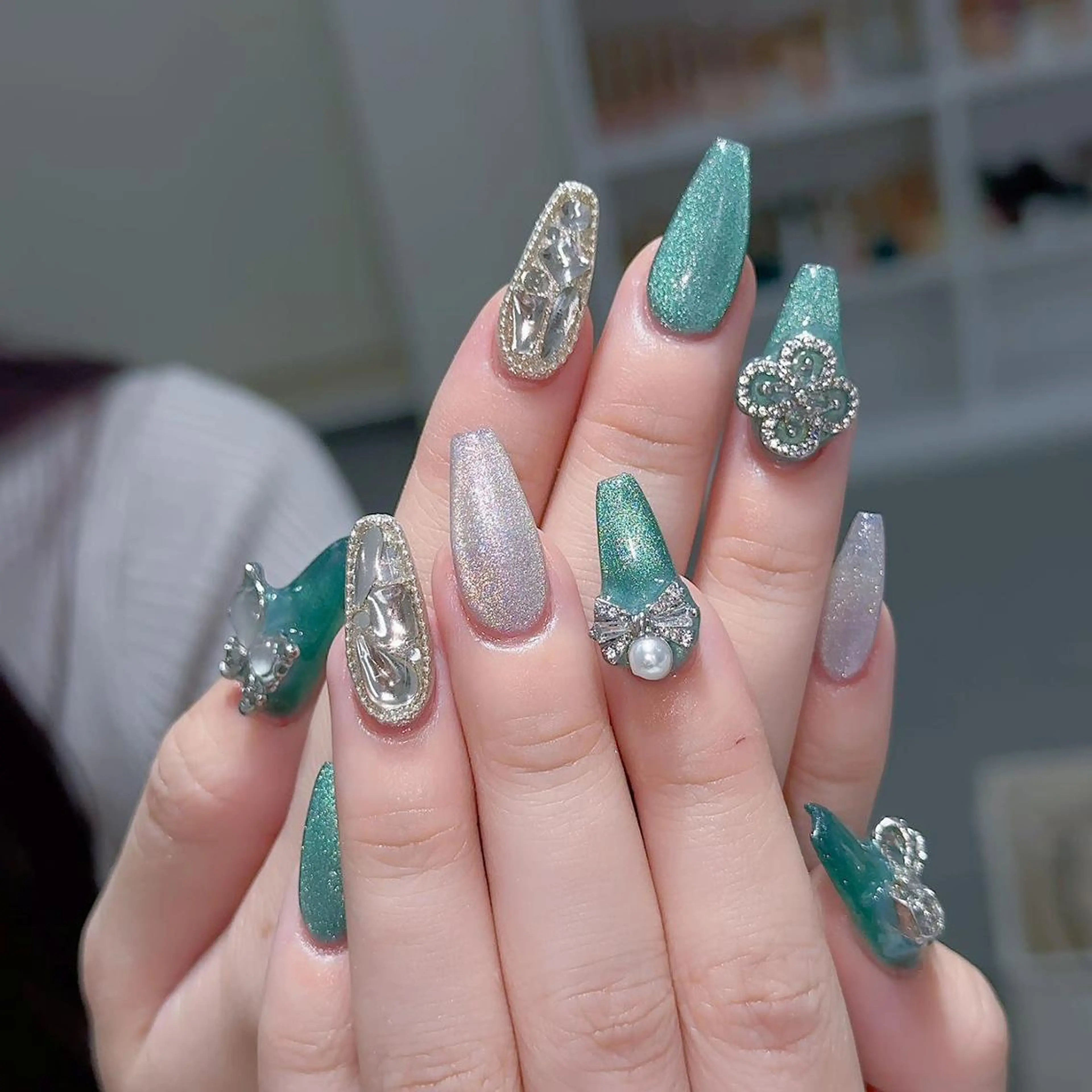 ネイル ハンドネイル Queens みなみのネイルデザイン