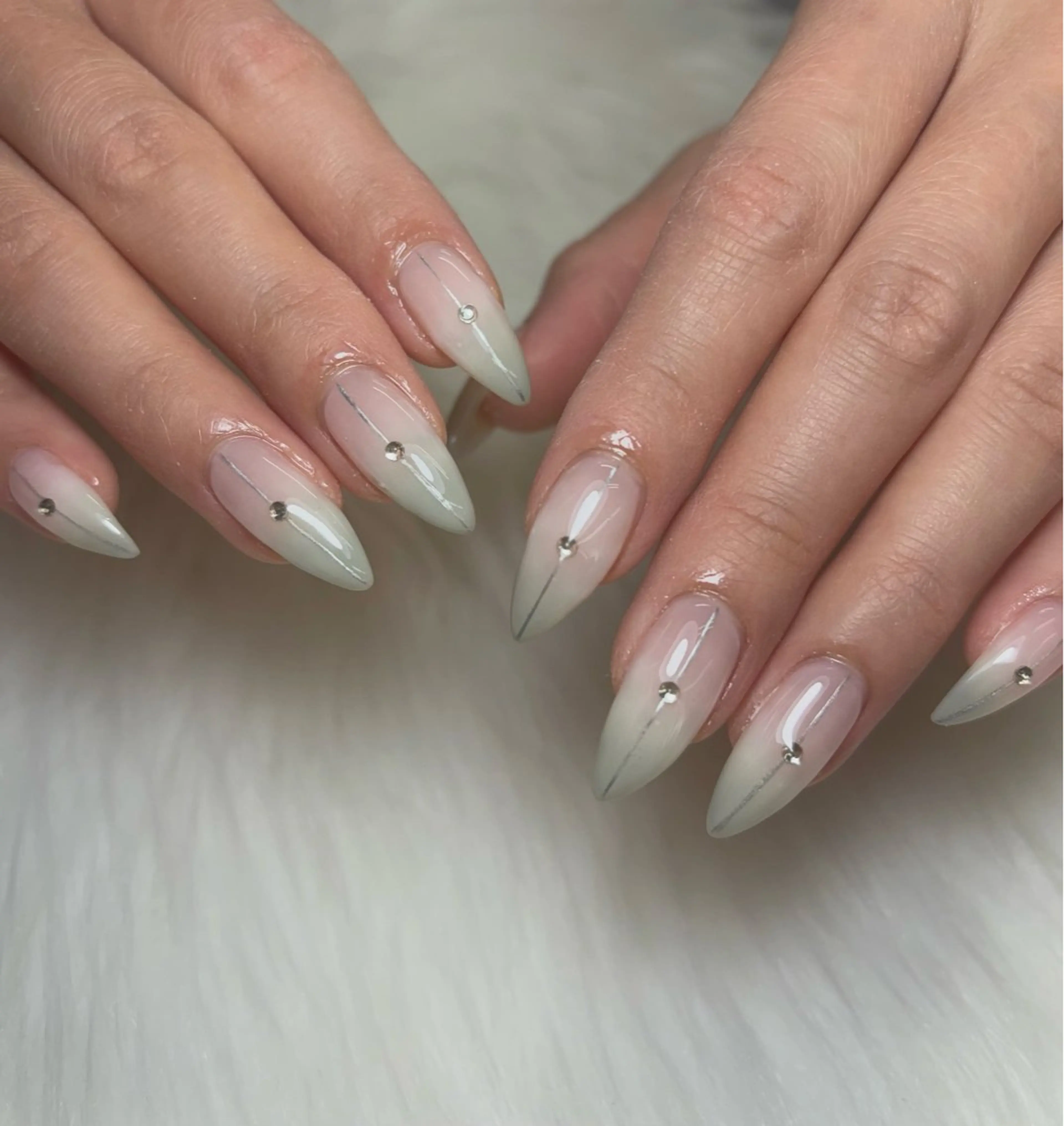 ネイル ハンドネイル MAMIネイリスト UNELMA所属のネイルデザイン