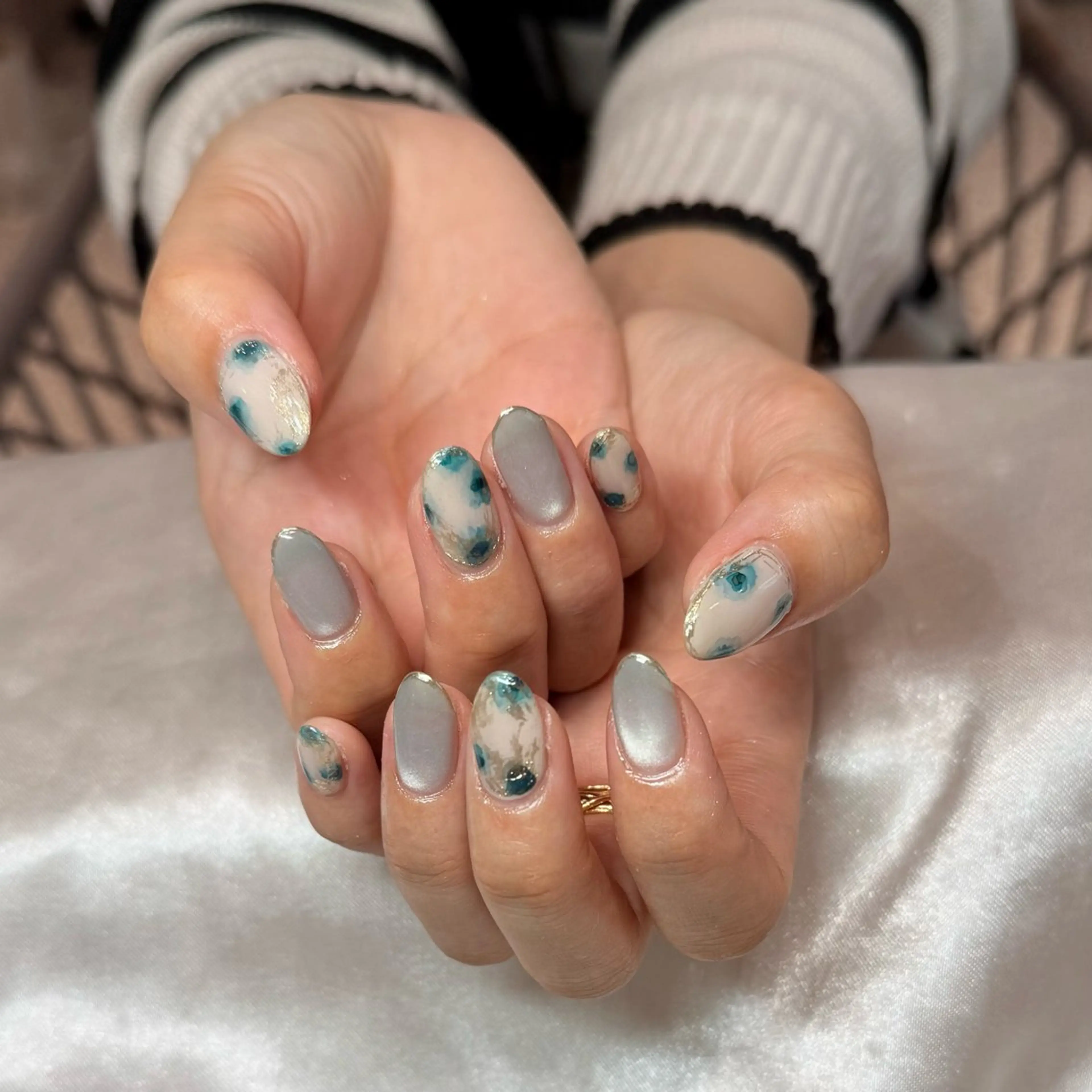 ネイル ニュアンスネイル ハンドネイル Roy心斎橋 石川のネイルデザイン