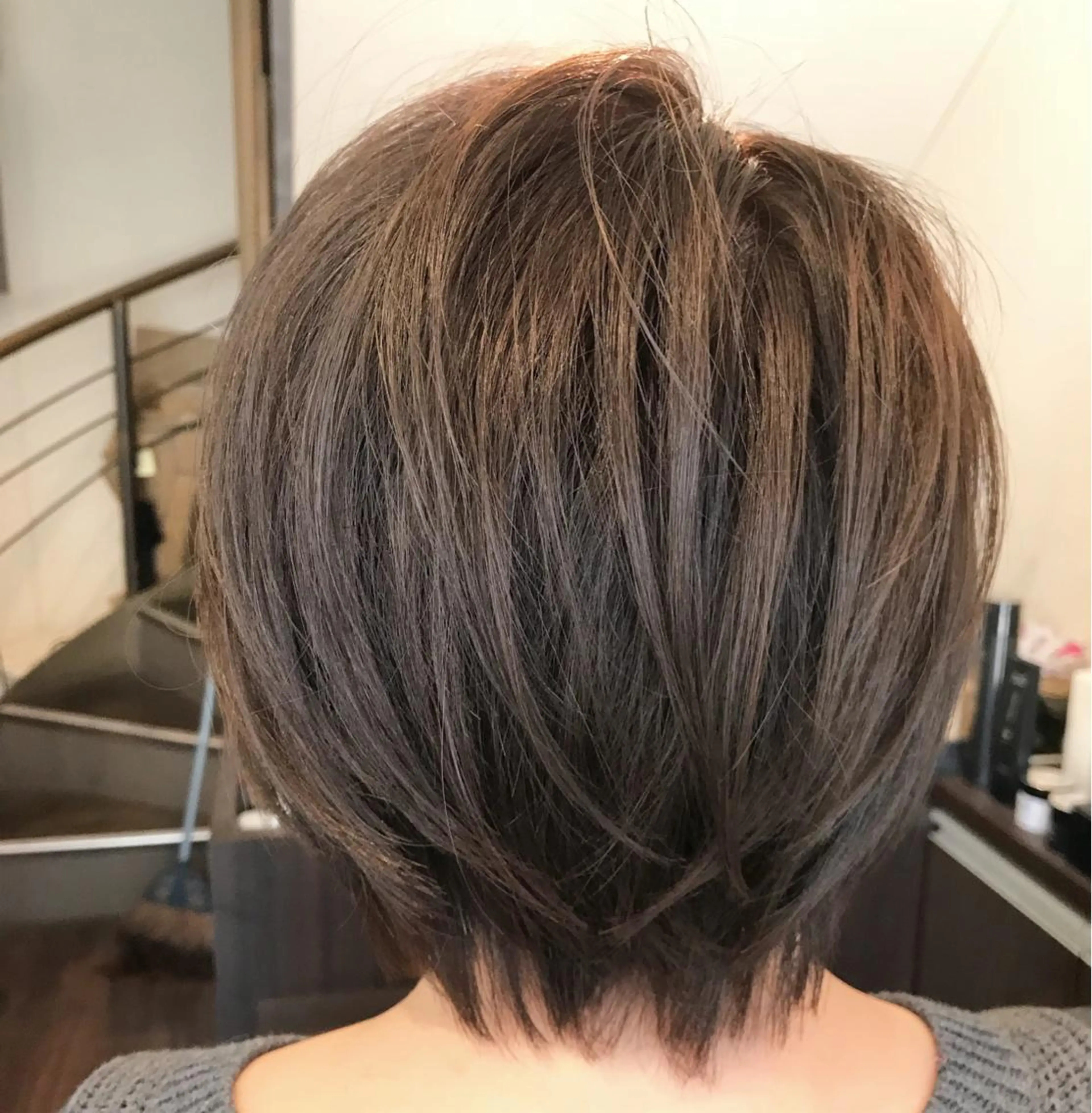 ショート カラー Parfait 山本のヘアスタイル