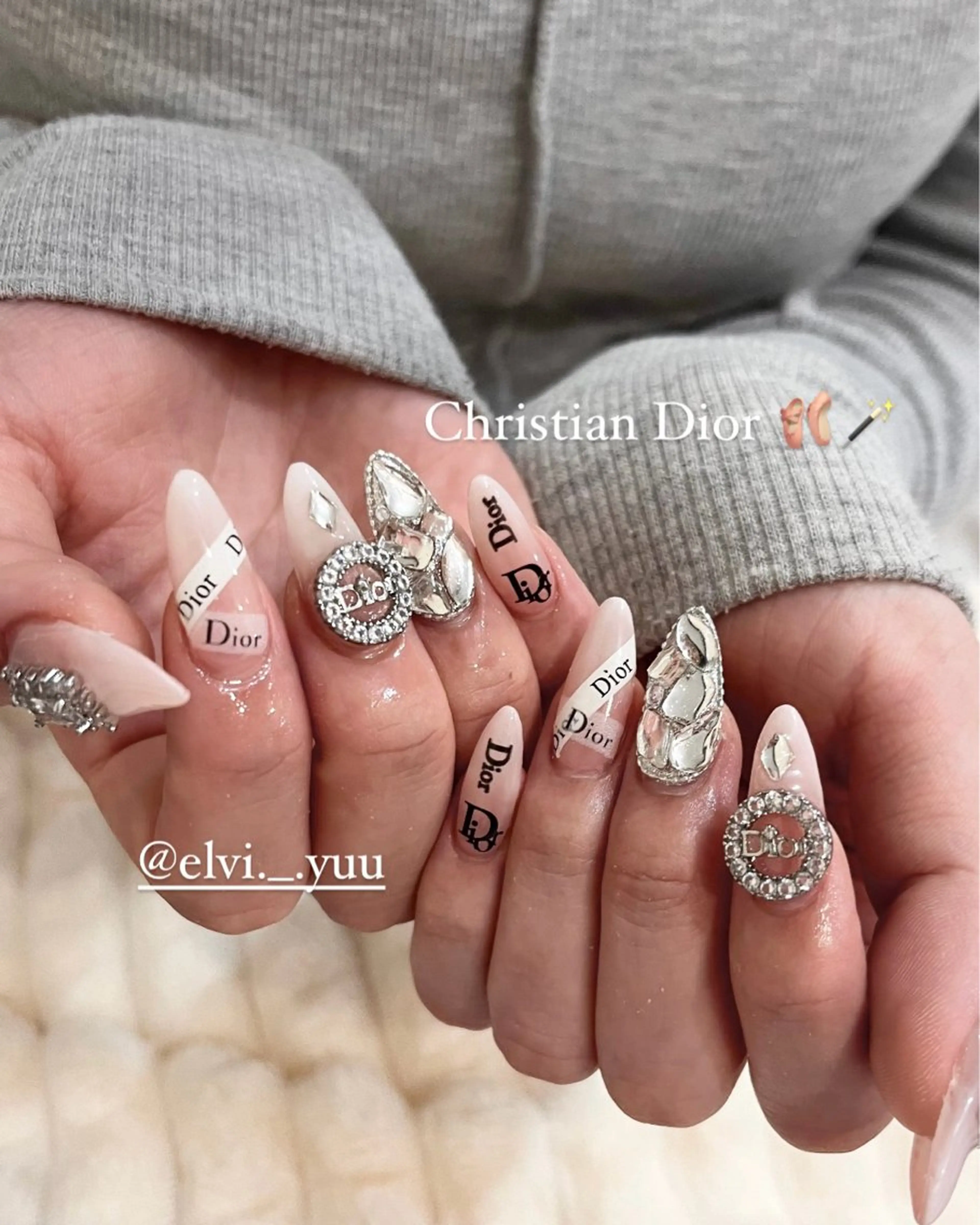 ネイル SALON ELVI.所属・SALON ELVI.のネイルデザイン