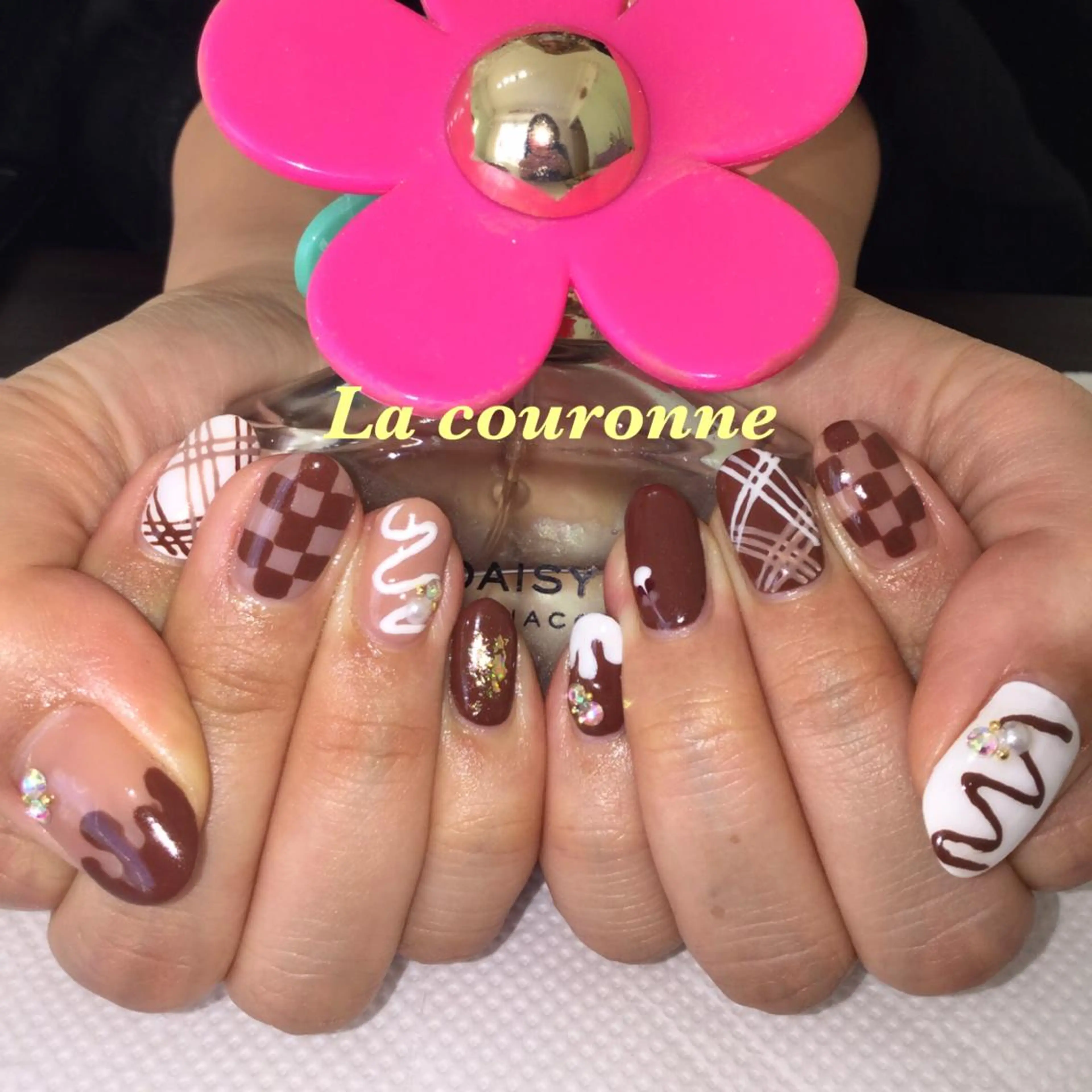 ネイル Lacouronne NATSUMIのネイルデザイン