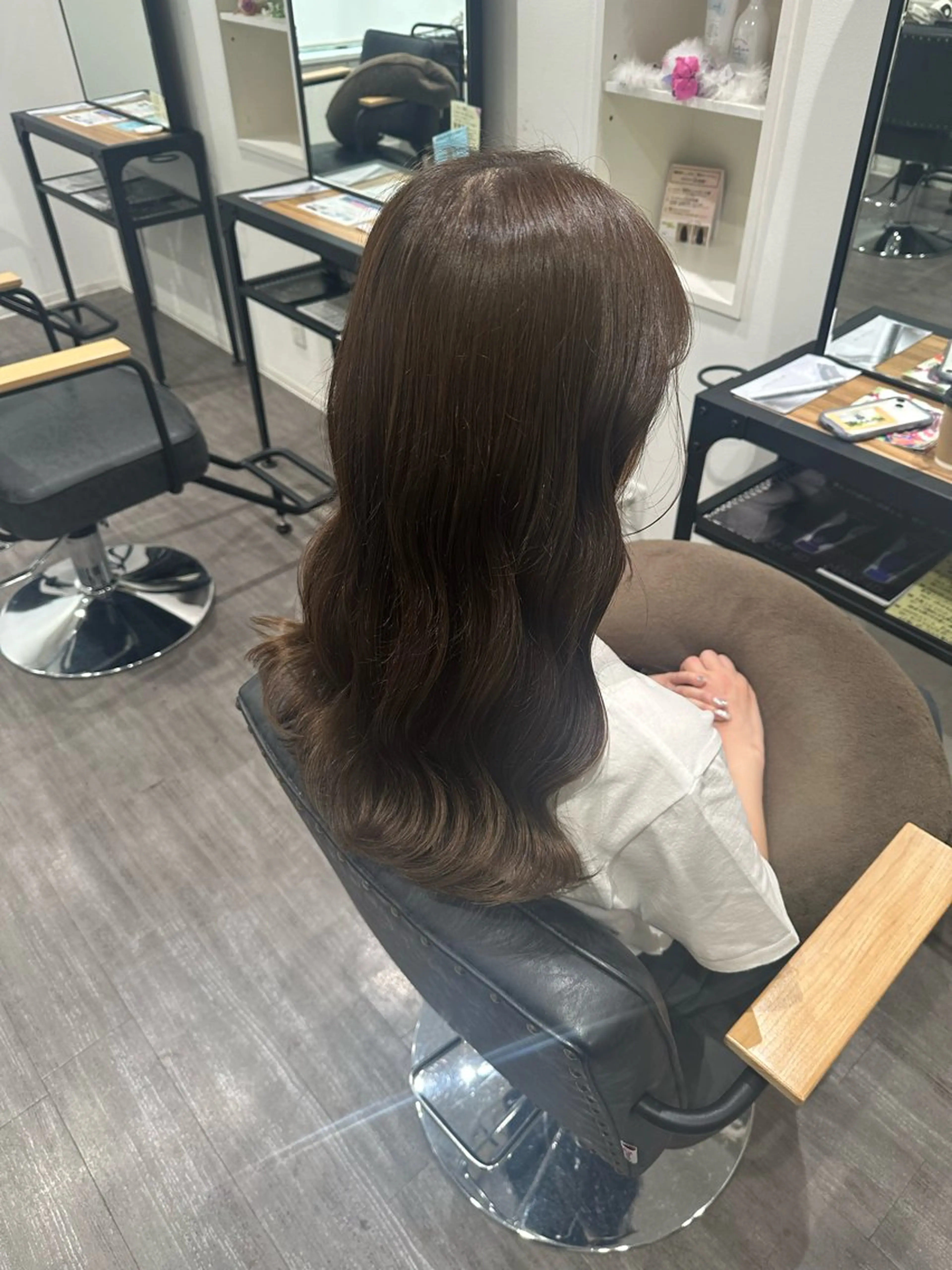 セミロング カラー アッシュ オリーブアッシュ カット ヘアカラー トリートメント 艶髪レイヤー上田 紗也🇰🇷💗のヘアスタイル