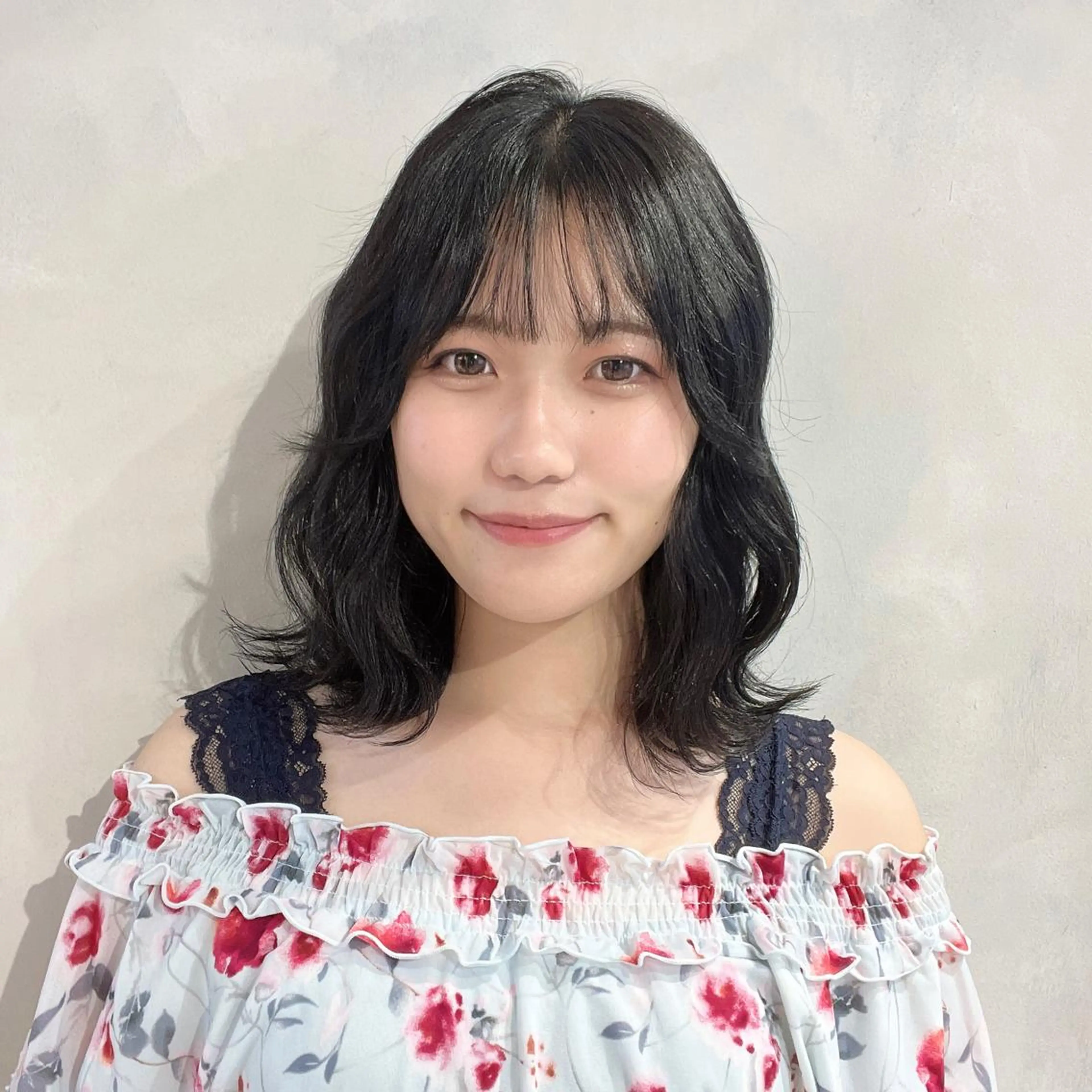 ミディアム カラー 🤍髪質改善➕透明感 カラー🤍川上葵のヘアスタイル