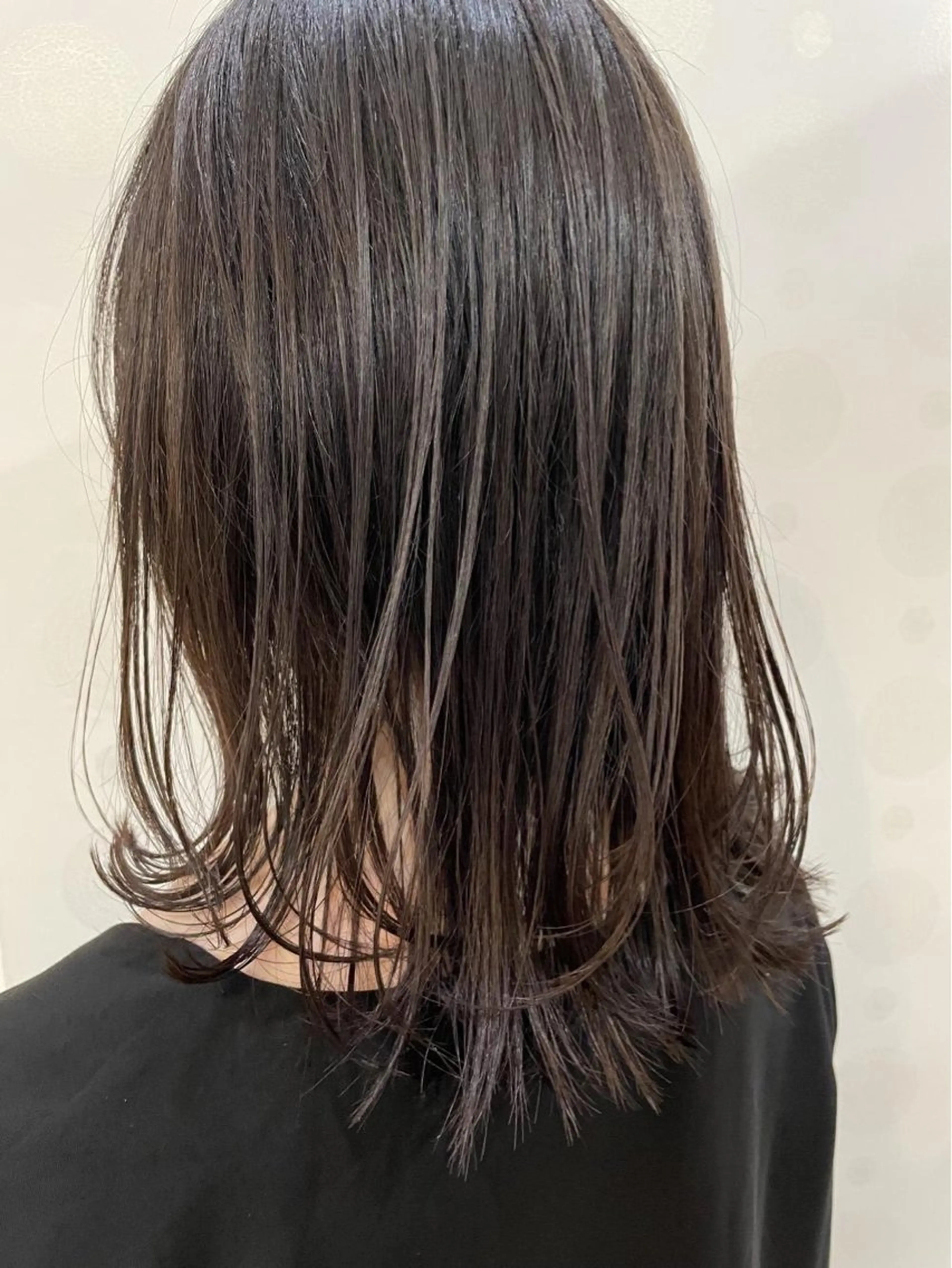 カラー 岡本 あおいのヘアスタイル