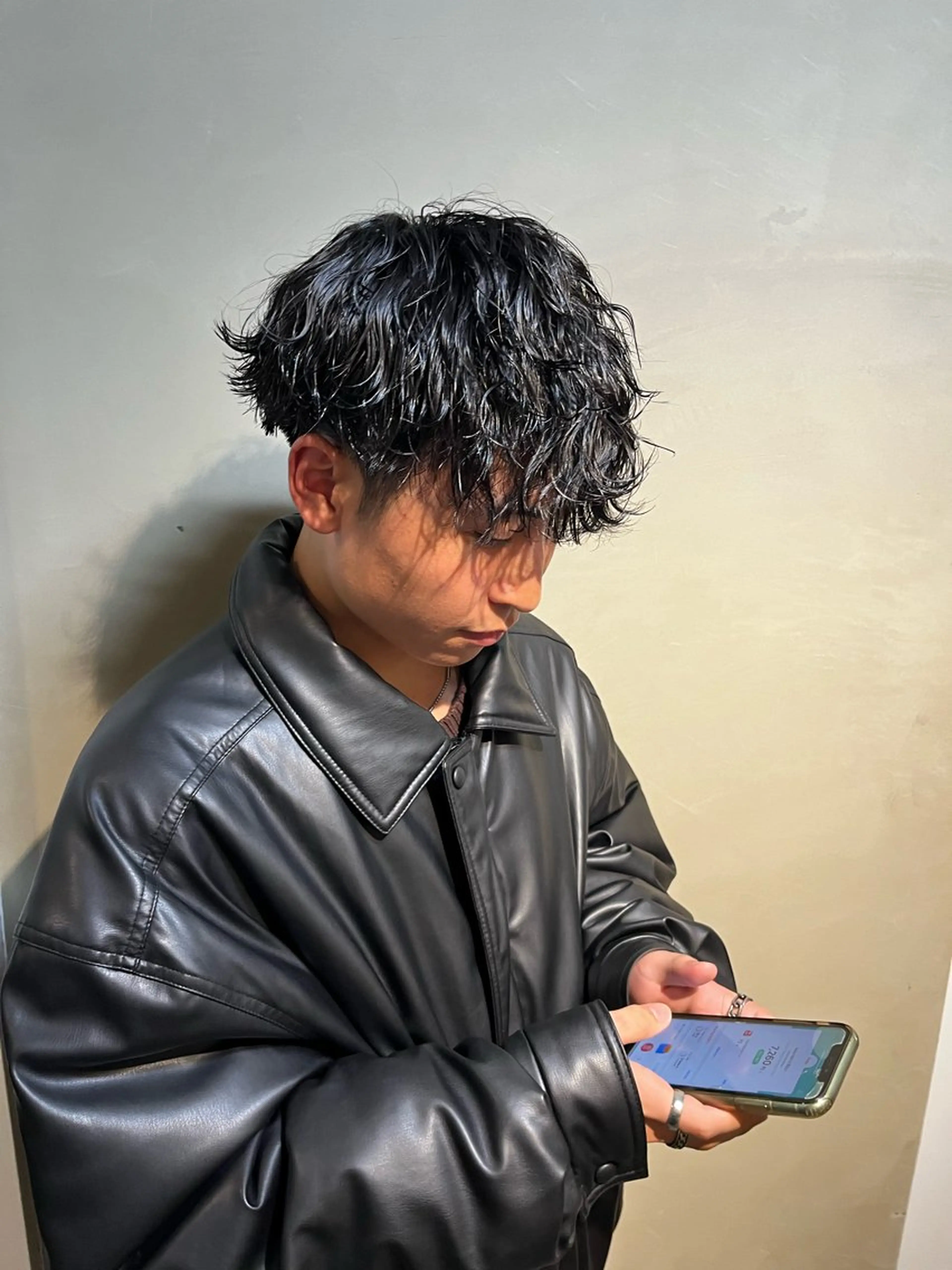 ショート パーマ メンズ メンズパーマ 波巻きパーマ 🟦ROOM MEN 瀬古　侑輝🟦のヘアスタイル