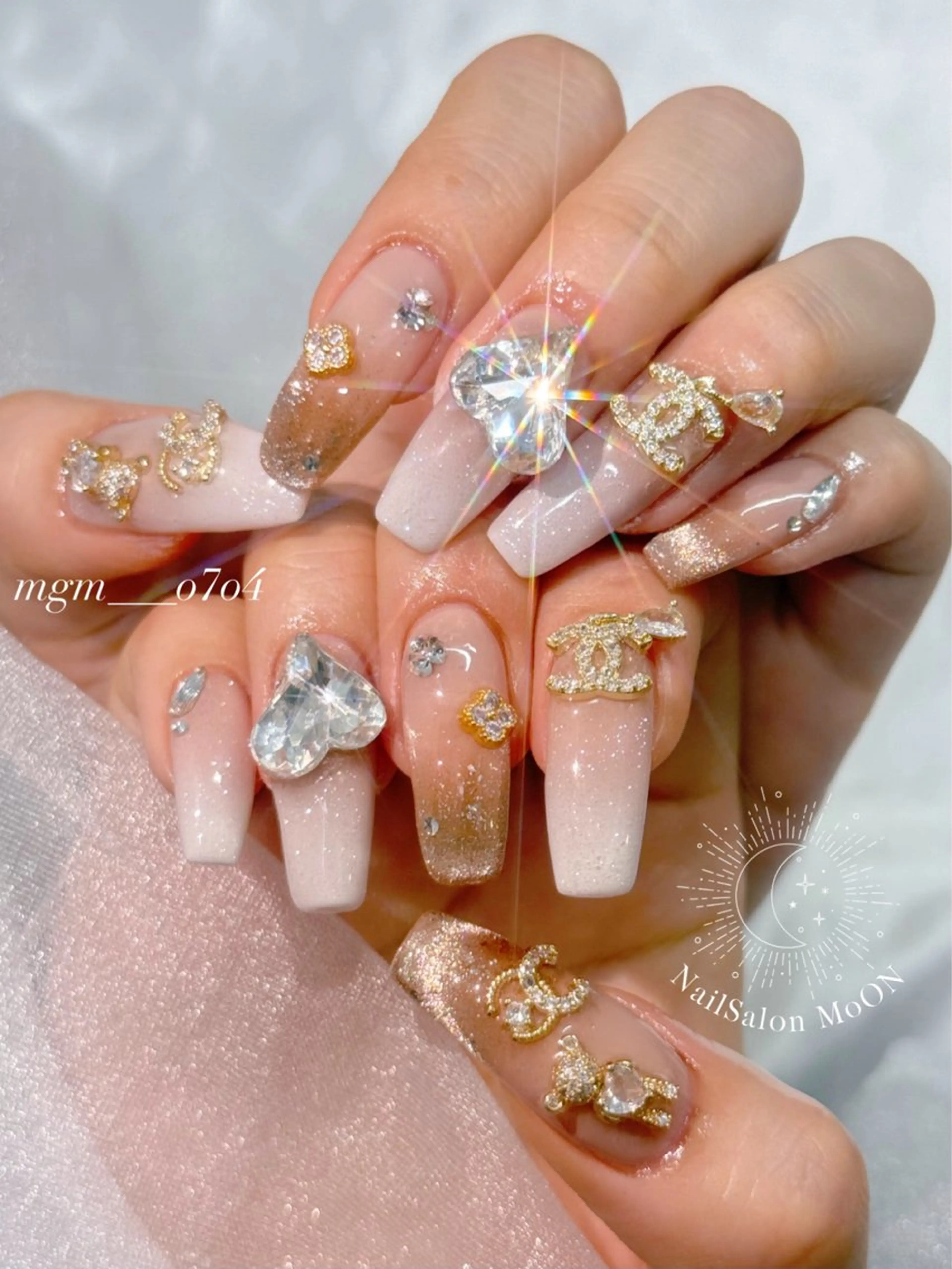 ハンドネイル ハンドケア MoON...❤︎ MeGuのネイルデザイン