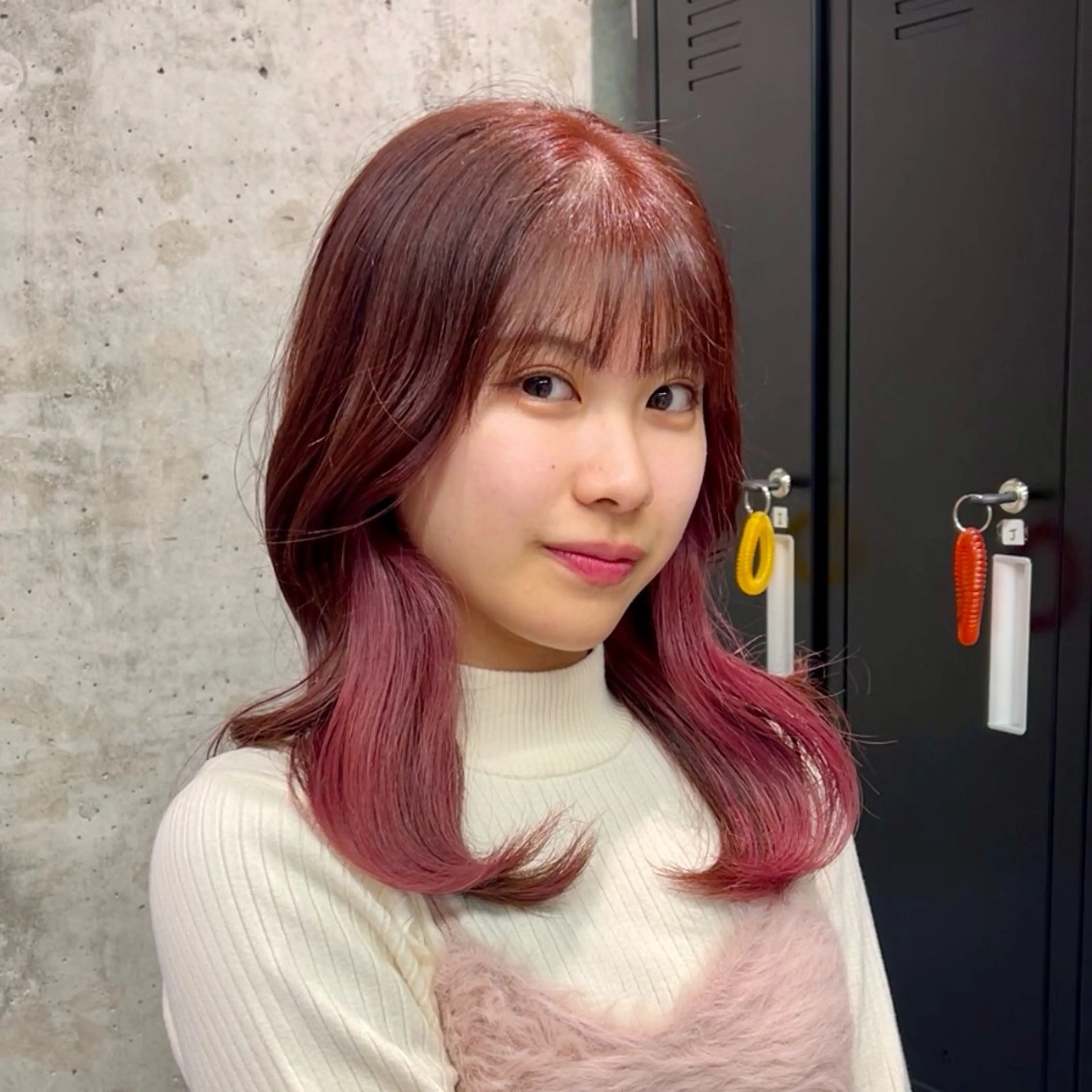 ロング ピンクブラウン 髪質改善 縮毛矯正 酸性ストレート カット ヘアカラー トリートメント 艶暖色カラー🍒 縮毛矯正ほののヘアスタイル