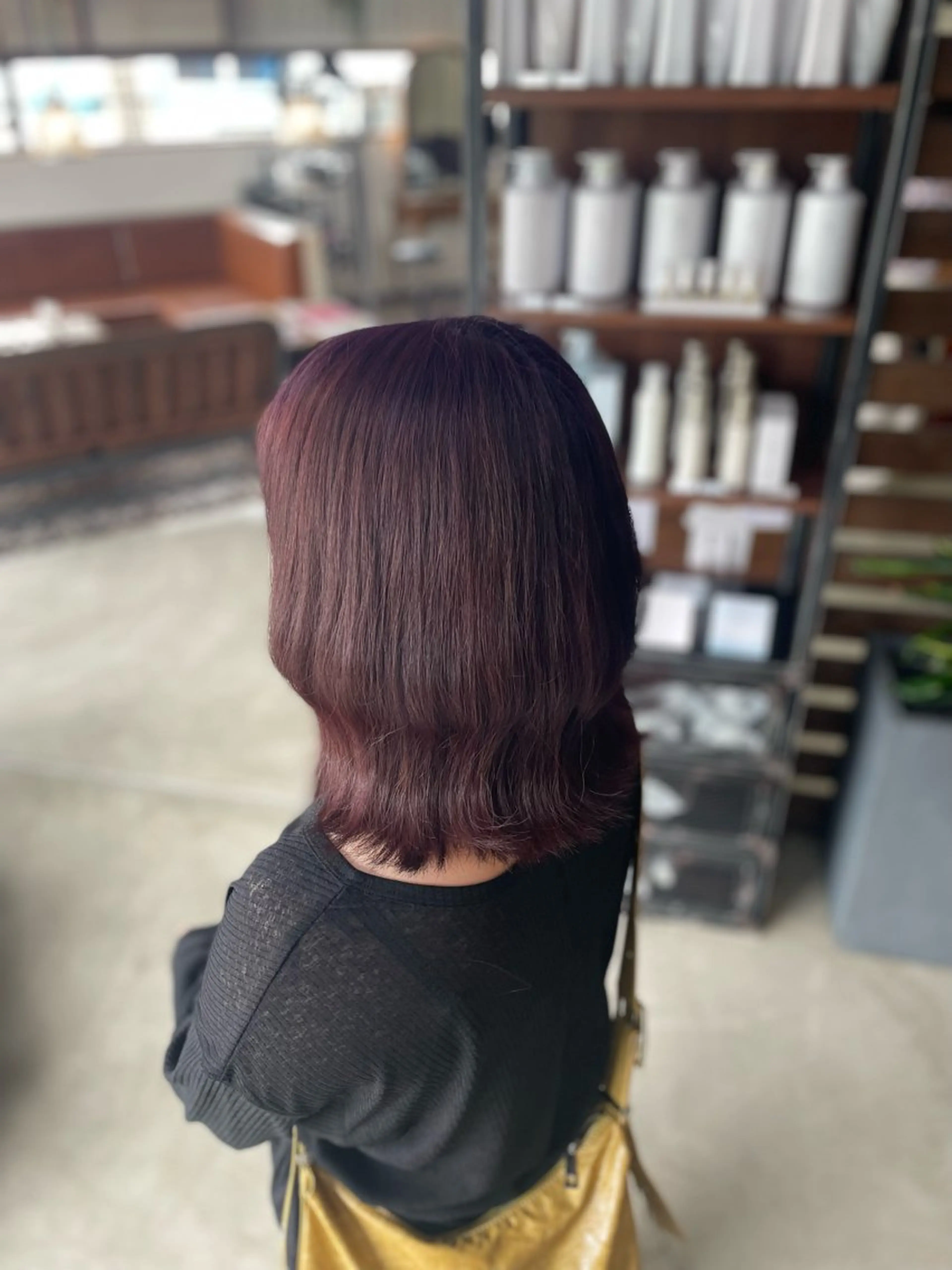 セミロング ヘアカラー OGAWA NOAのヘアスタイル