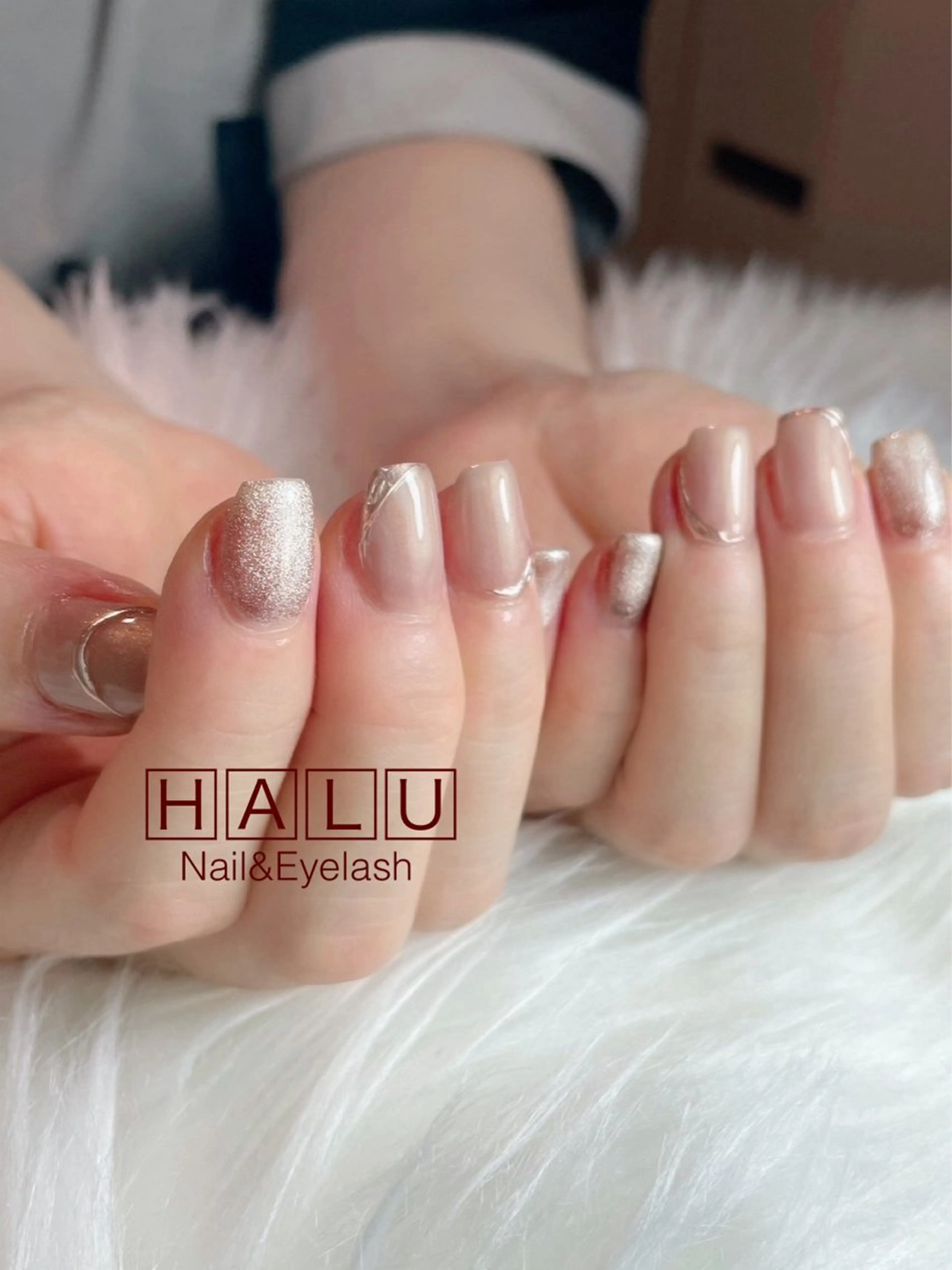 ネイル ゴールド HALU ハルのネイルデザイン