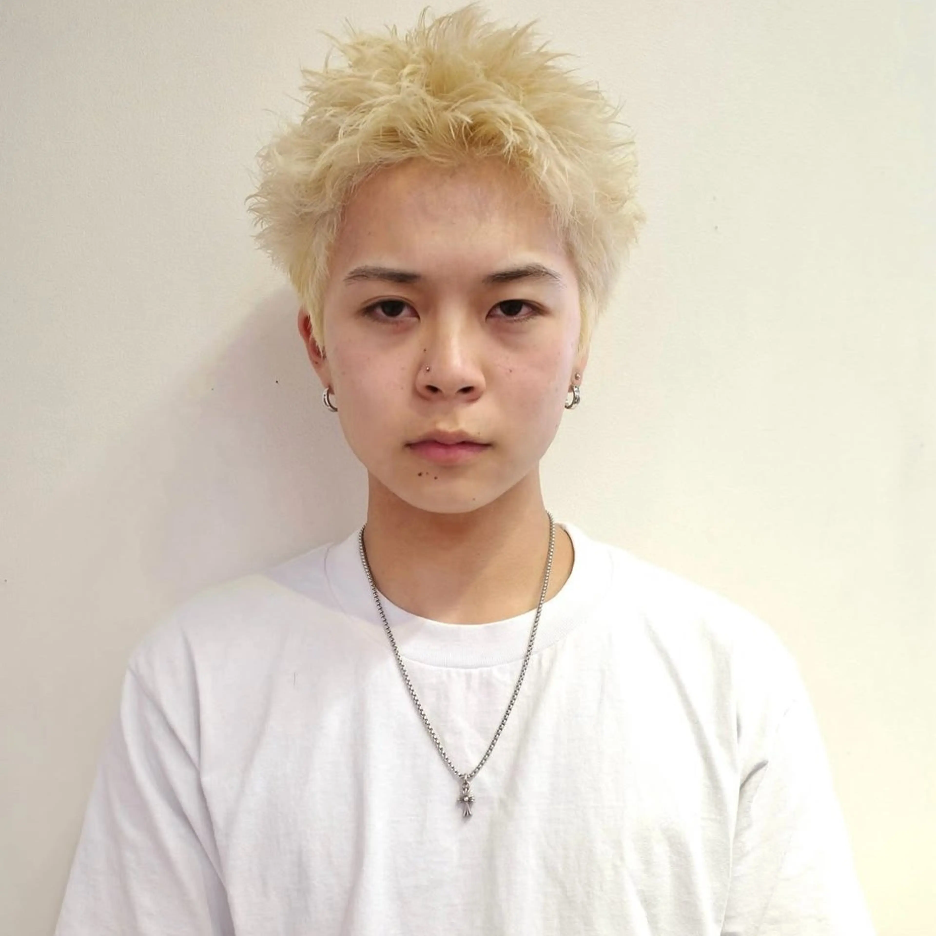 カラー メンズ カット ヘアカラー ハイトーン/パーマ/ メンズ / 櫻本🌐のヘアスタイル