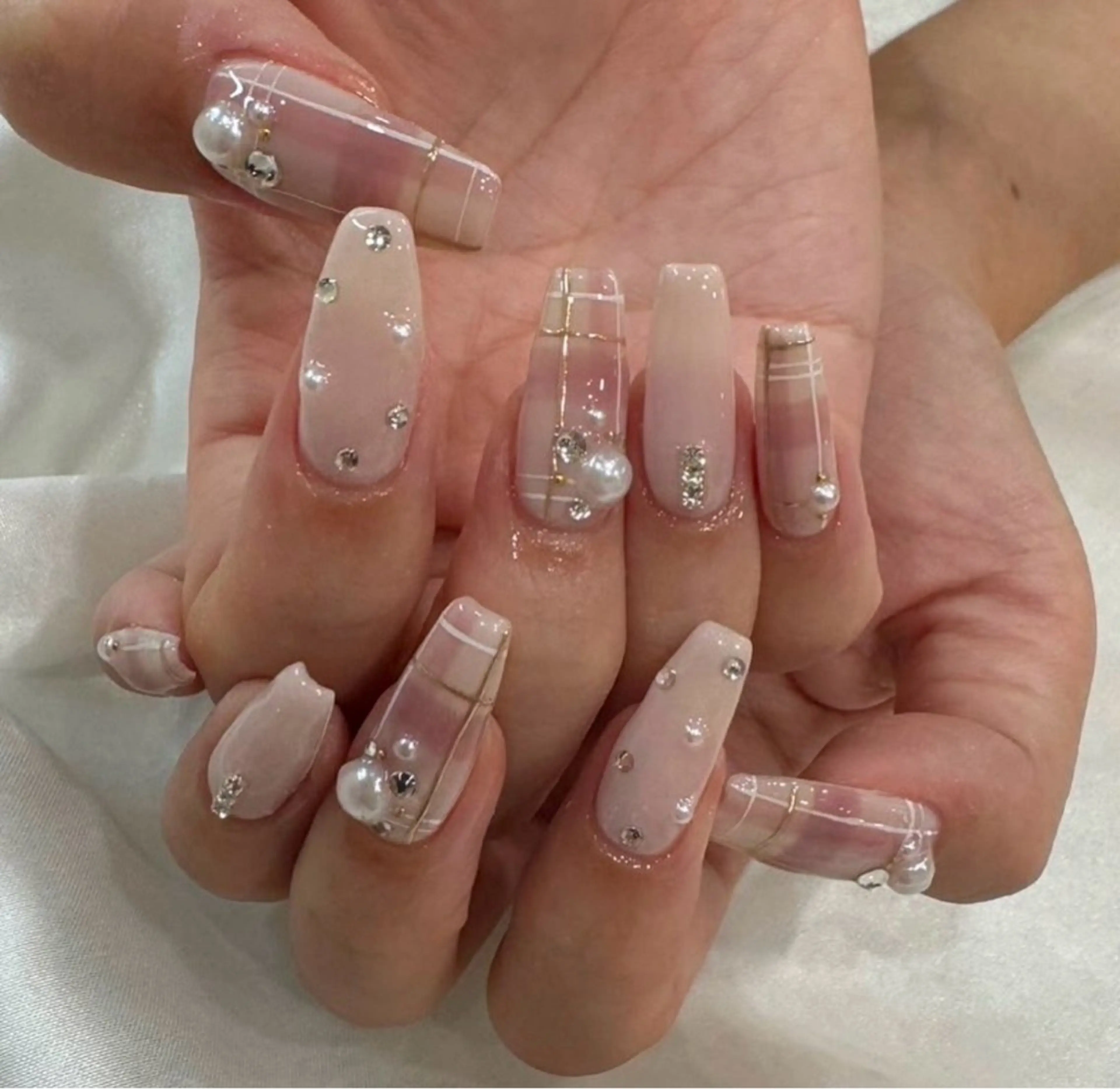 ネイル アートネイル 長さ出し フラッシュネイル フレンチネイル グラデーション cream nail salon所属・Haruka designのネイルデザイン