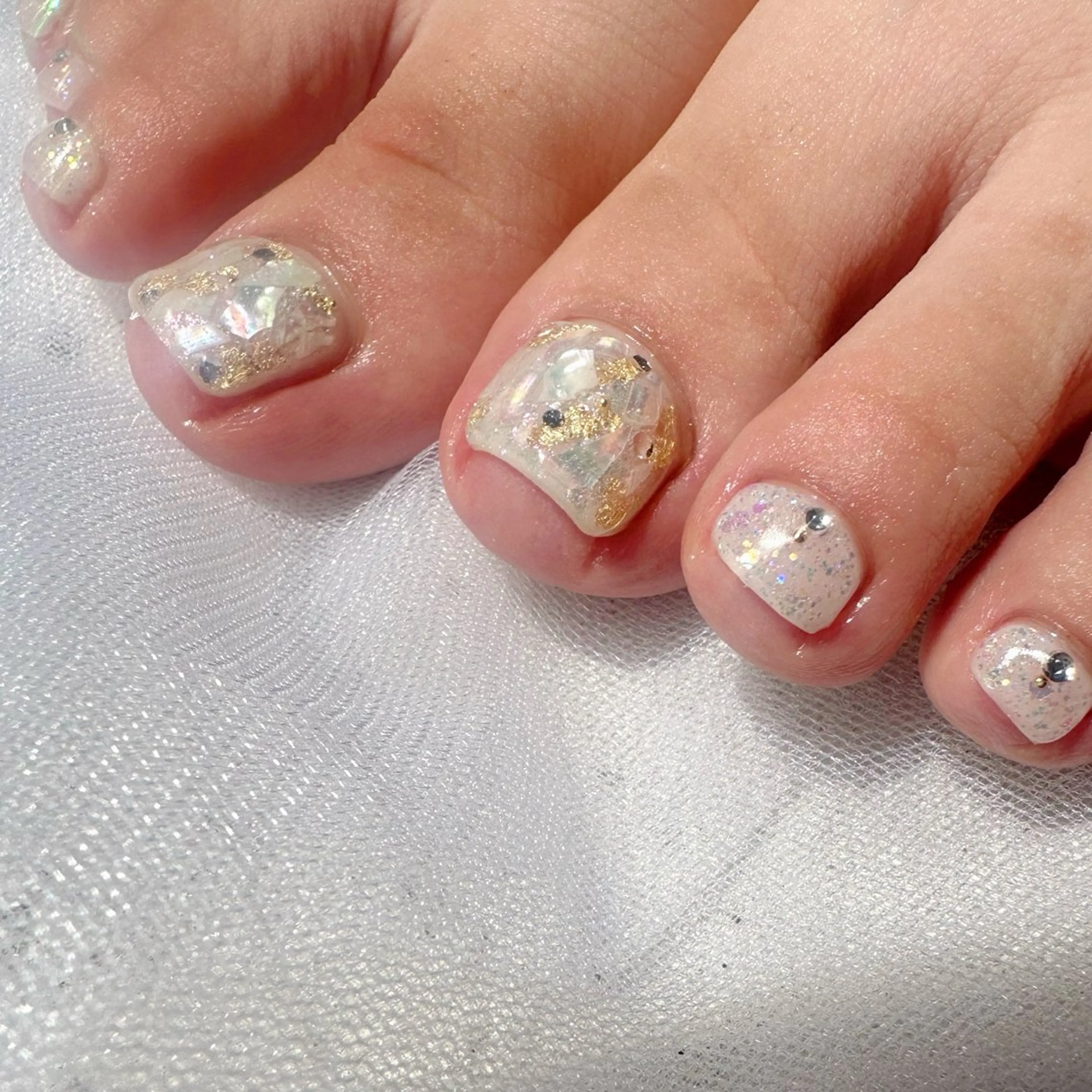ネイル オーロラネイル クリアネイル フットネイル 氷ネイル・うるうるネイル 韓国ネイル 🪞KAPE NAIL 🪞のネイルデザイン