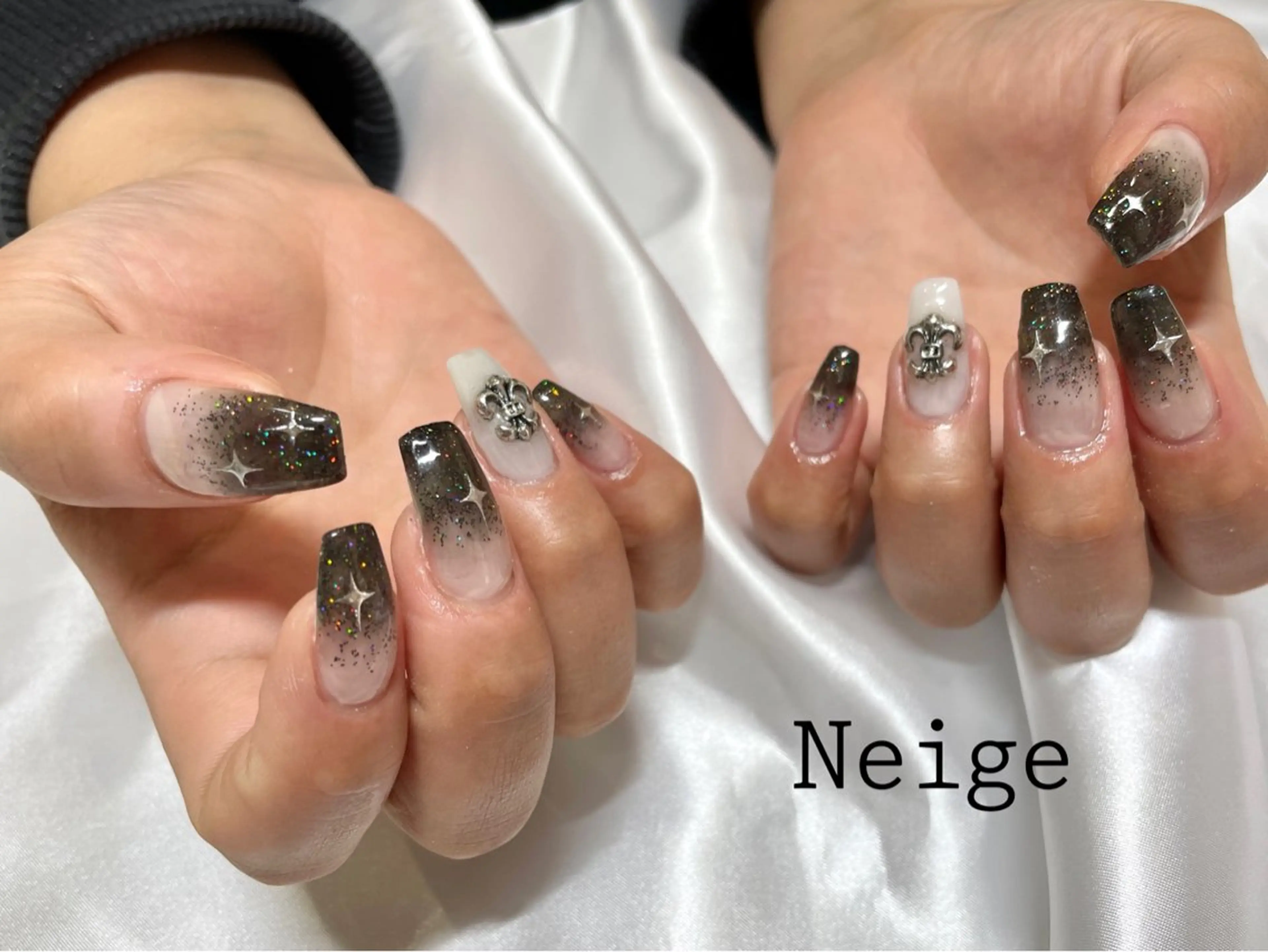 ネイル Neige所属・Neige 𓂃 aiのネイルデザイン