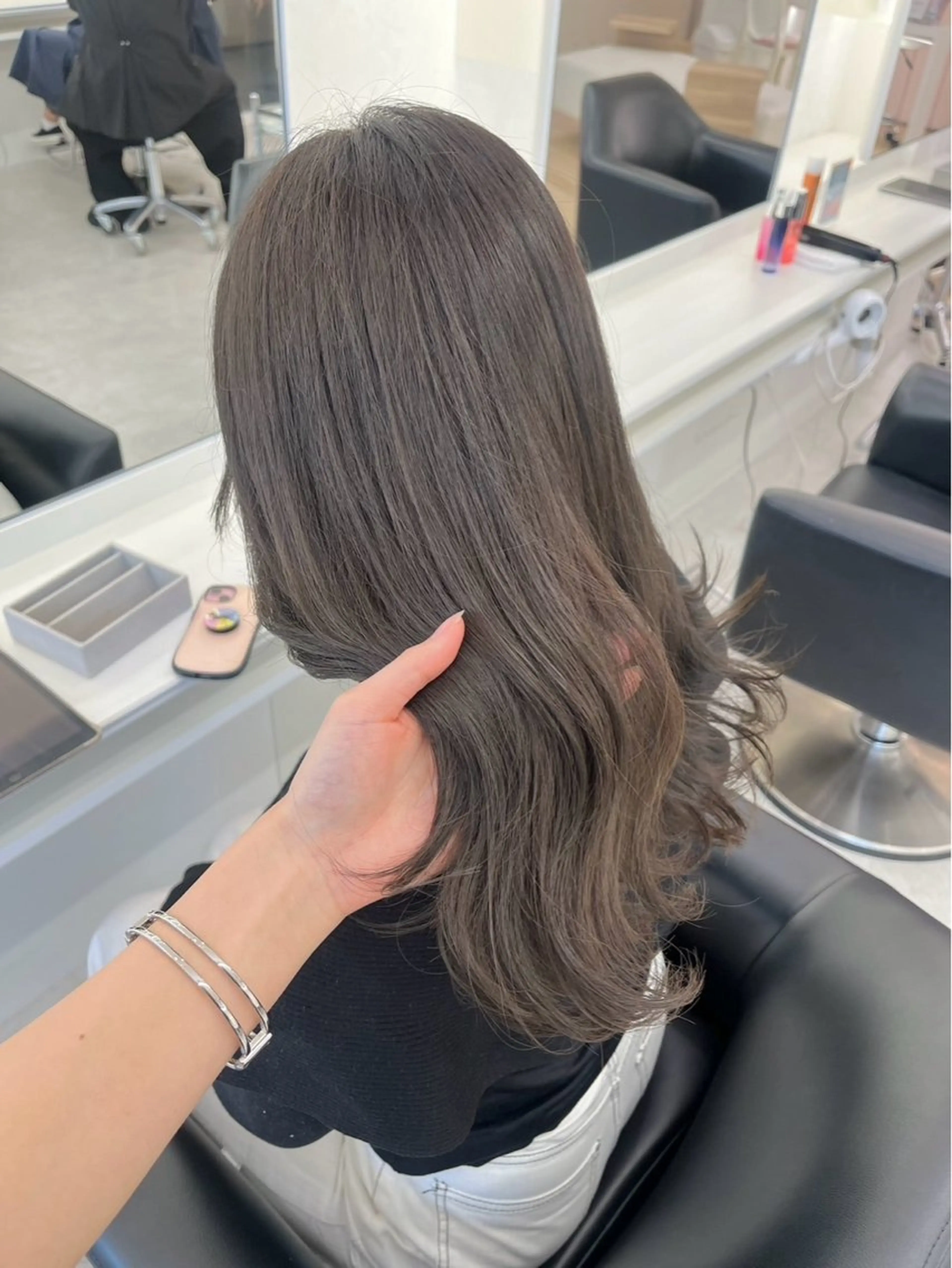 セミロング ヘアカラー Parve Mix/ 平 奈果🎀のヘアスタイル