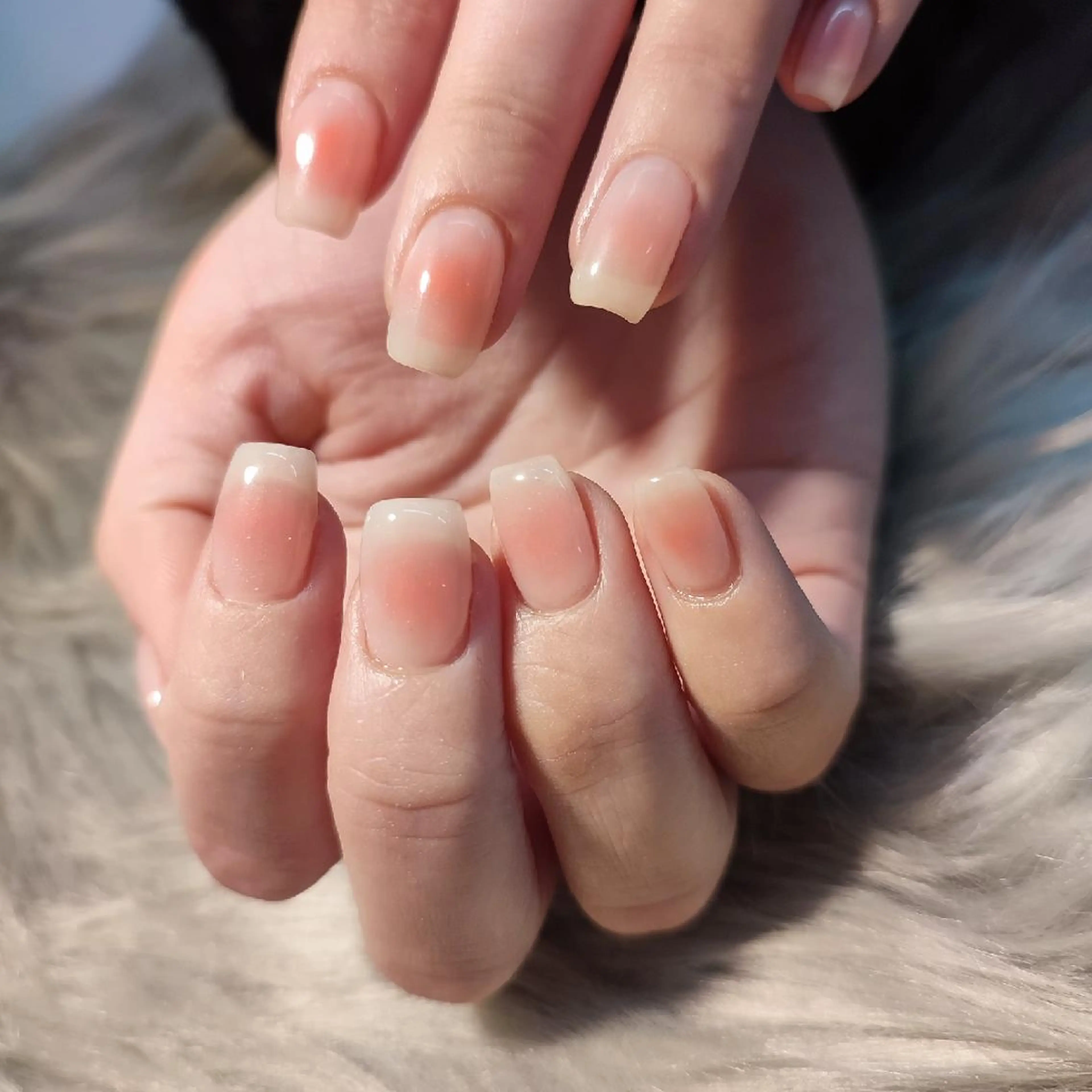 ネイル ハンドネイル RUNWAY 　　の眉毛・アイブロウイメージ