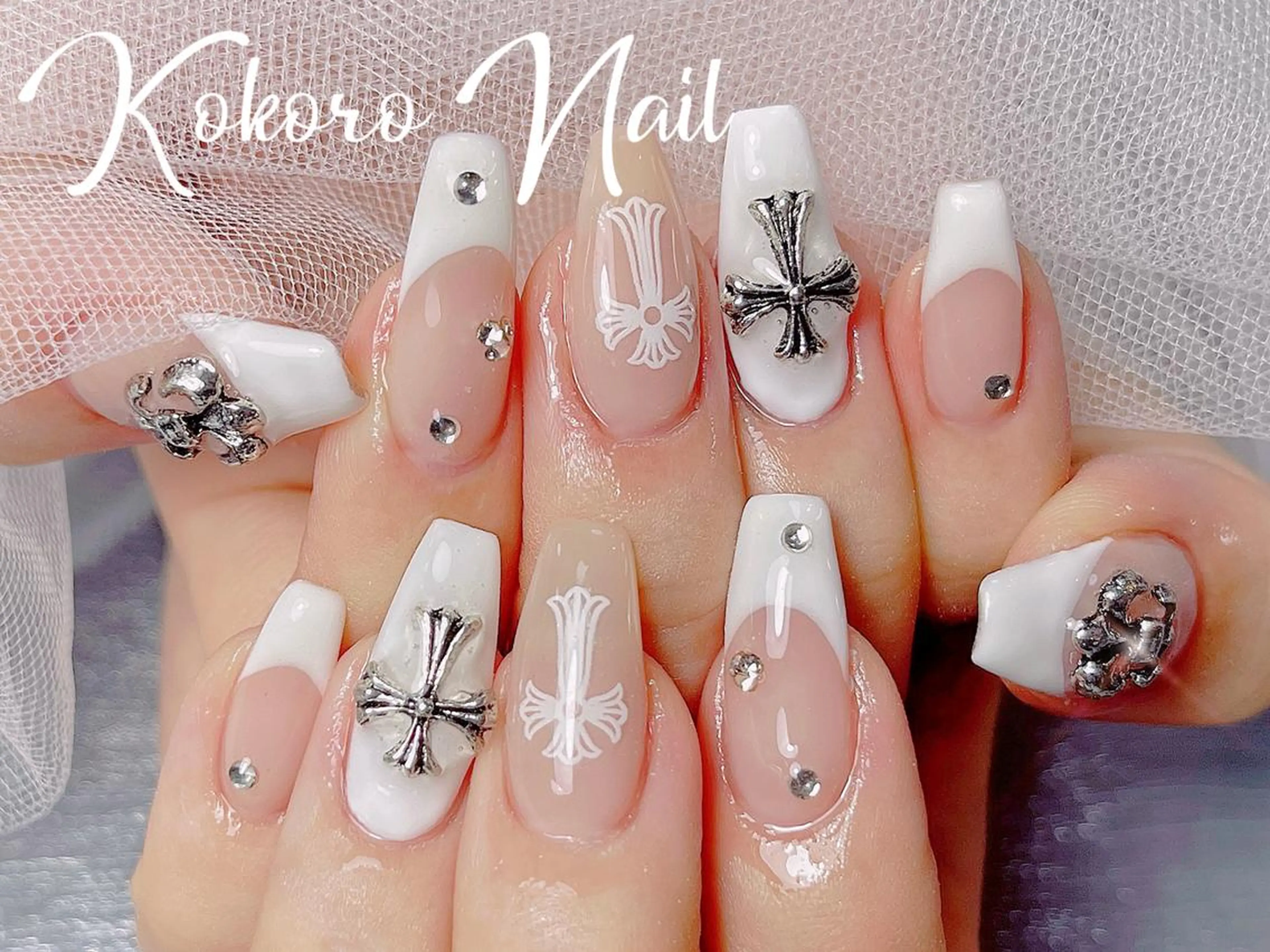 ネイル ハンドネイル ハンドケア 🎀ナナ 🎀のネイルデザイン