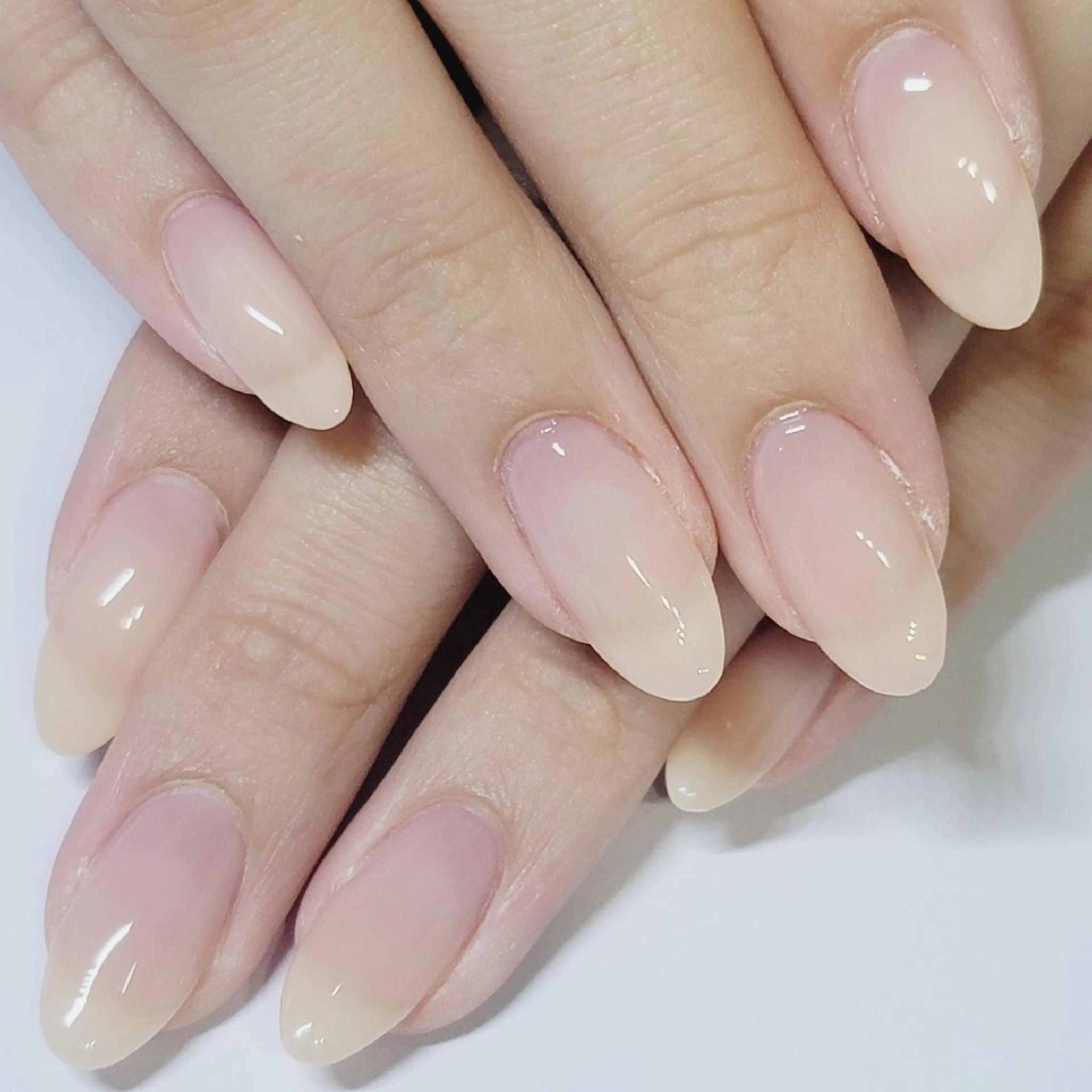 ネイル ワンカラーネイル ホワイト ハンドネイル よしだ ひろきのネイルデザイン