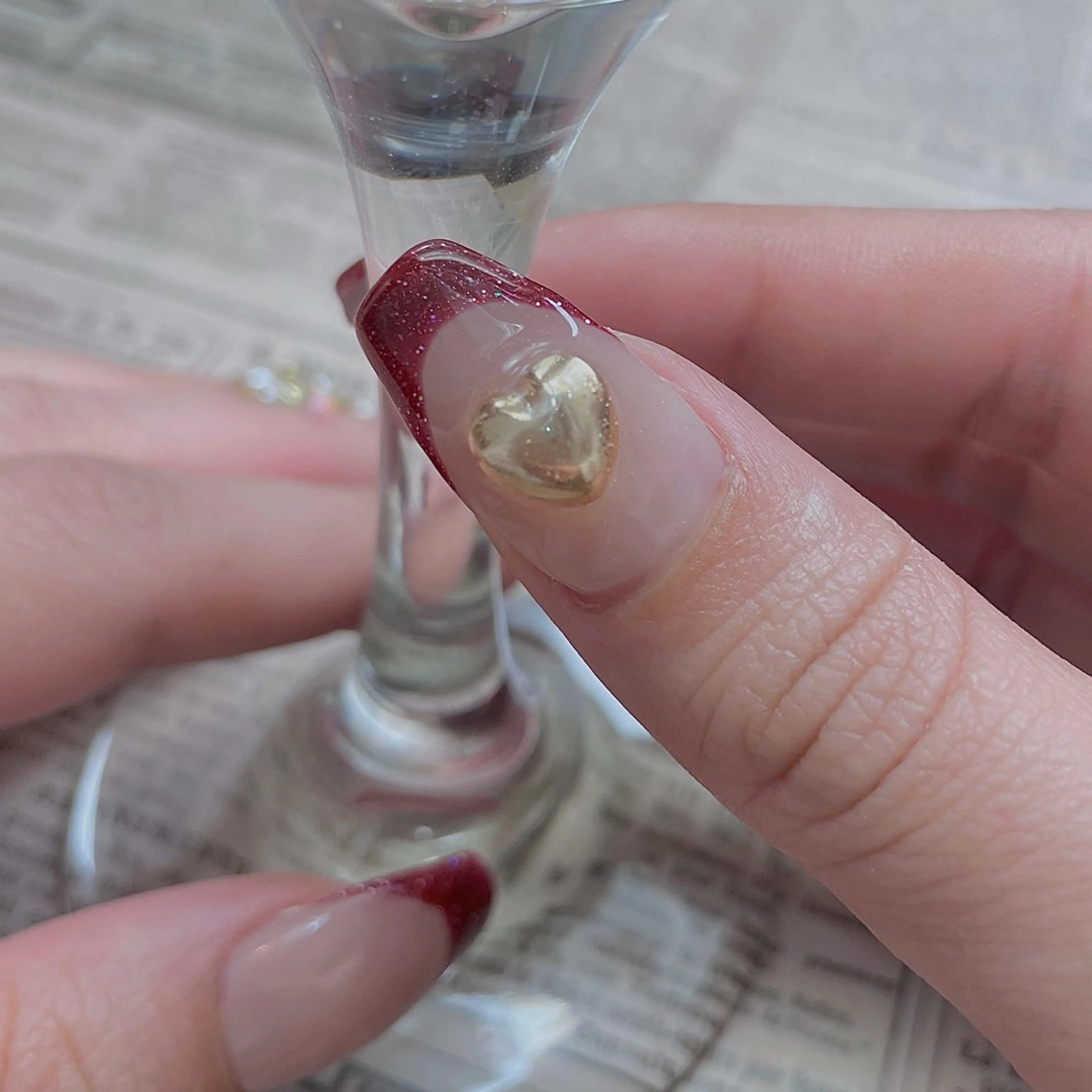 ネイル ドット フレンチネイル ハート ラメ(グリッター) ニュアンスネイル ハンドネイル acs.n所属・ネイル，耳つぼ 風間すみれのその他イメージ