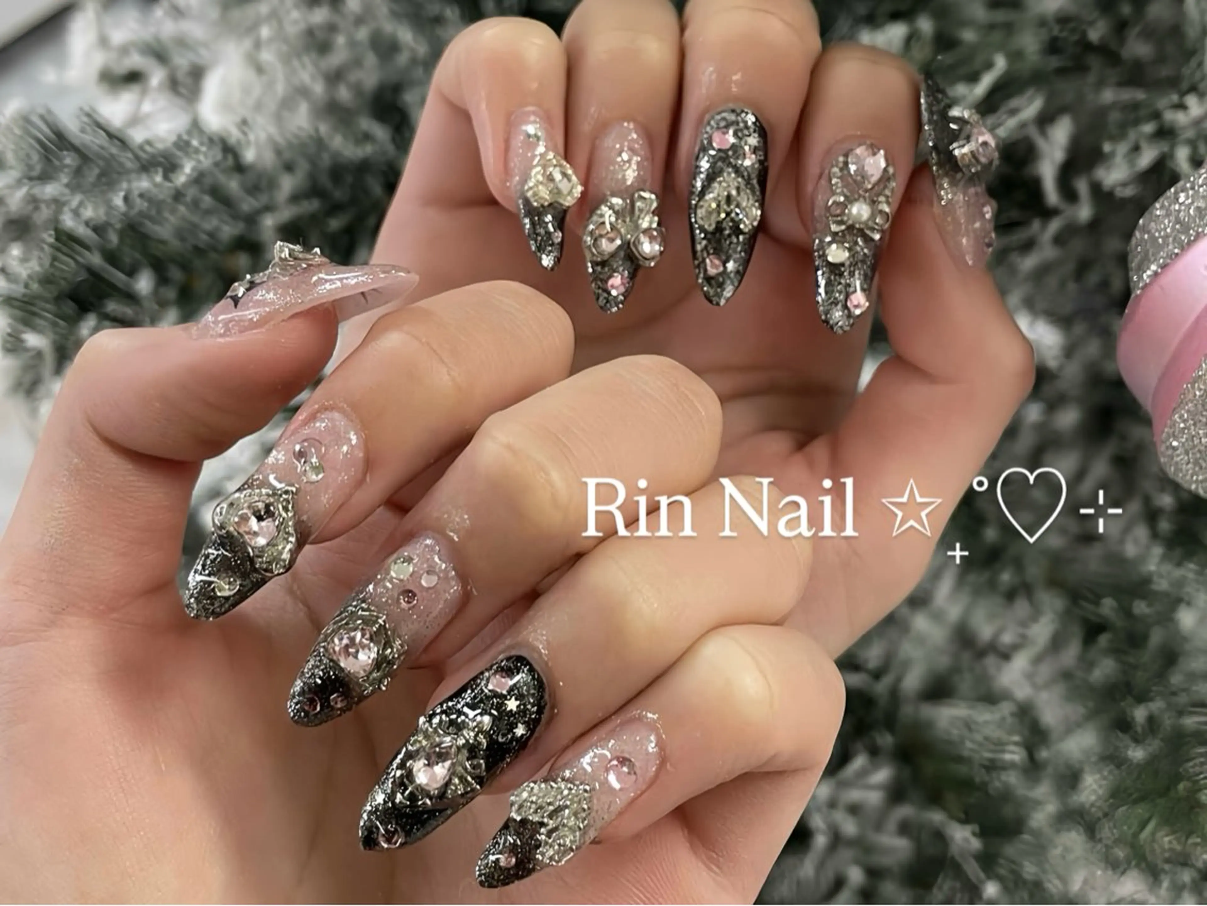 ネイル チークネイル フラッシュネイル フラワーネイル フットネイル ジェルネイル ハンドネイル Rin Nail Shinokuboのネイルデザイン
