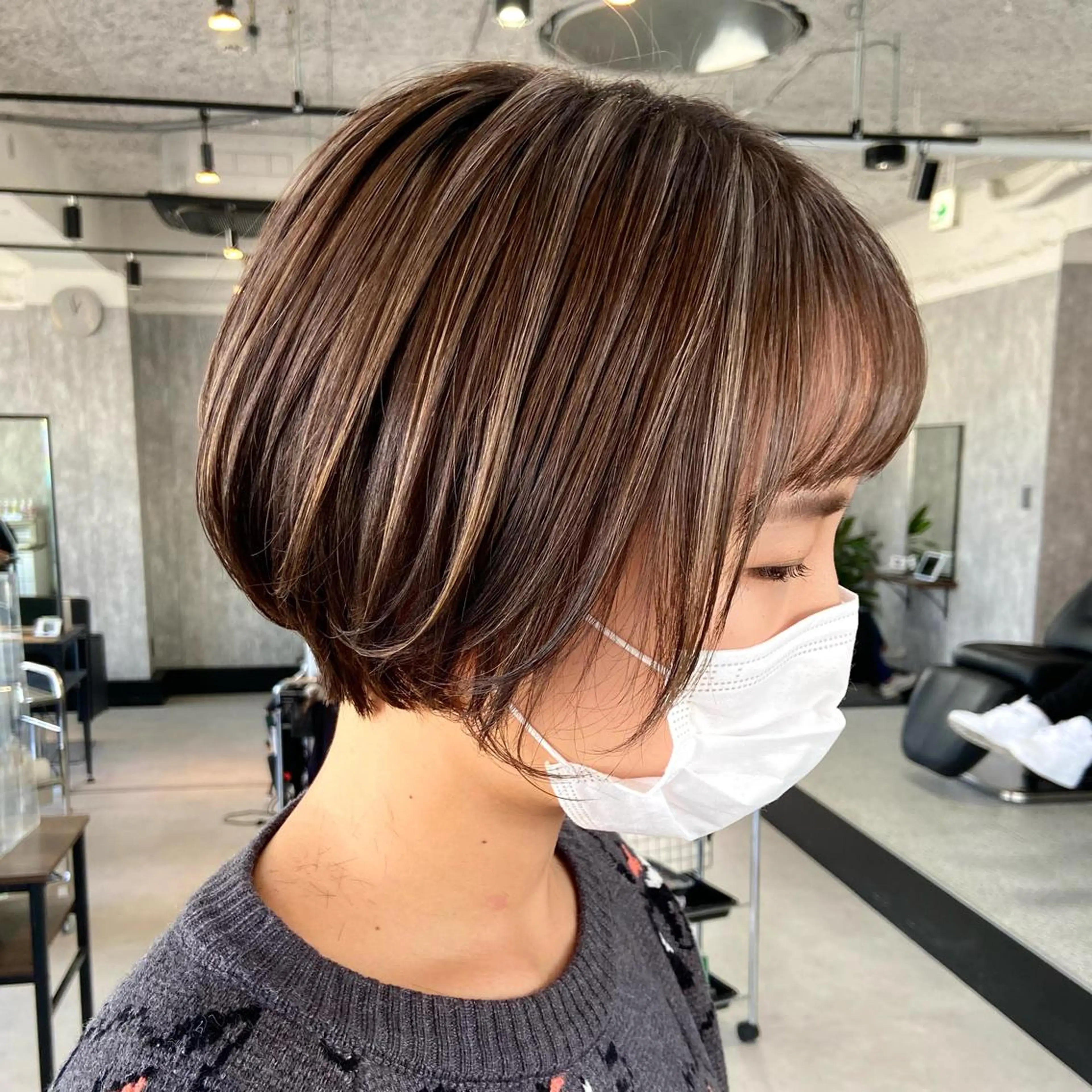 ショート カラー ヘアアレンジ ハイライトカラー ハイライト TIDEHAIR SHIHOのヘアスタイル