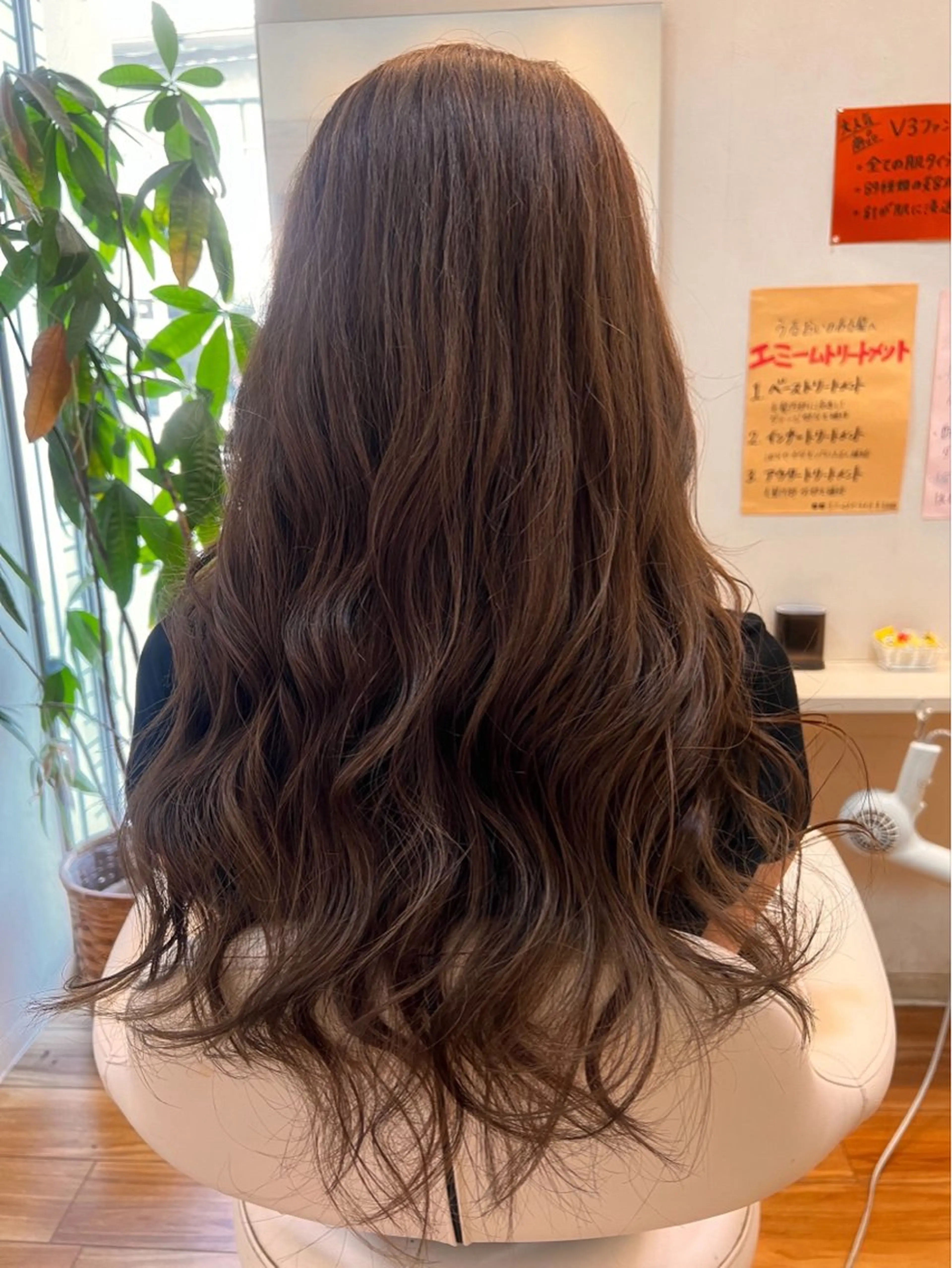 ロング カラー Marry's 下鴨 マリィズシモガモ所属・坂井 さやかのヘアスタイル