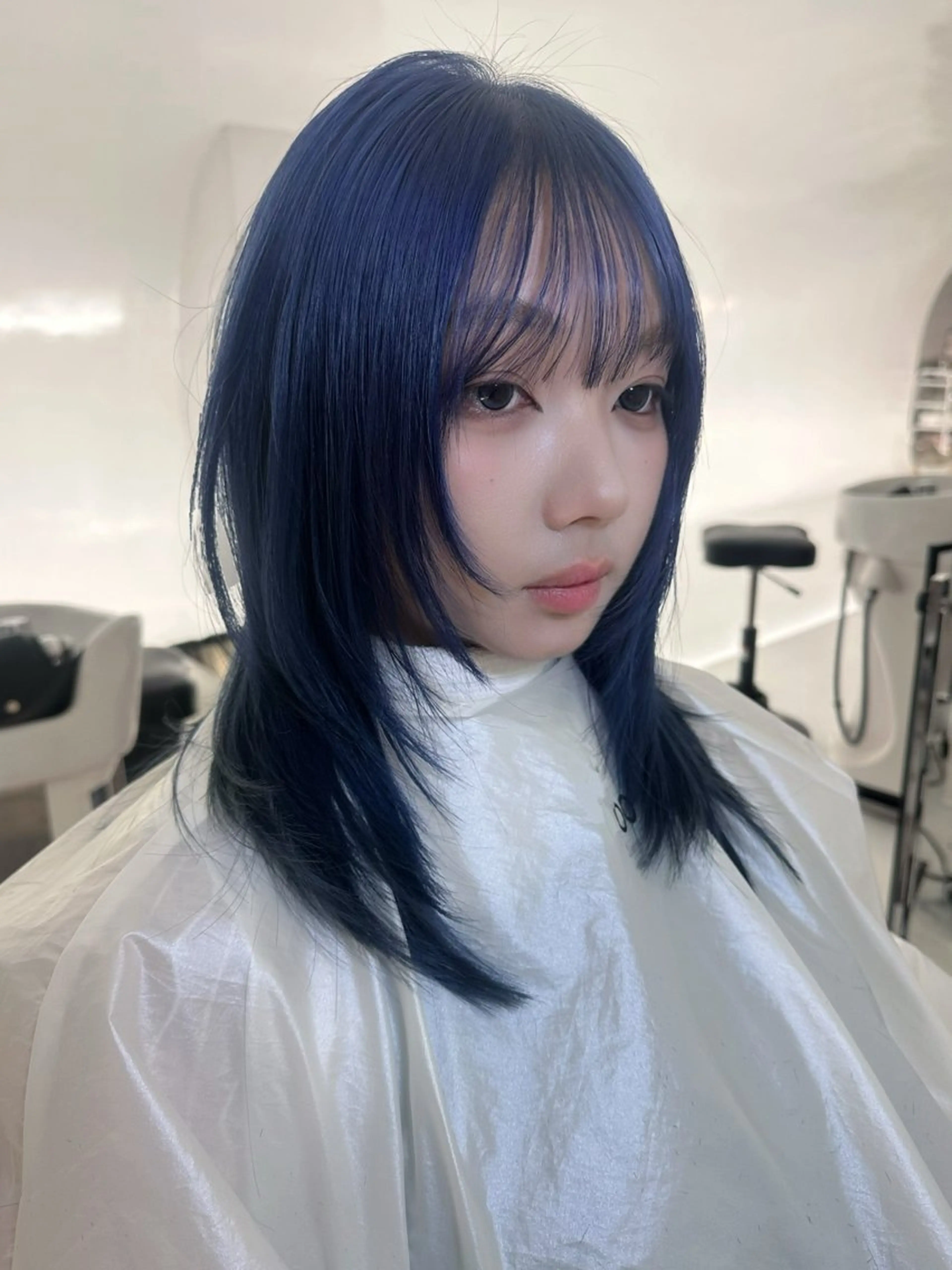 セミロング カラー カット ヘアカラー トリートメント RiA/レイヤーカッ ト/ハッシュカットのヘアスタイル