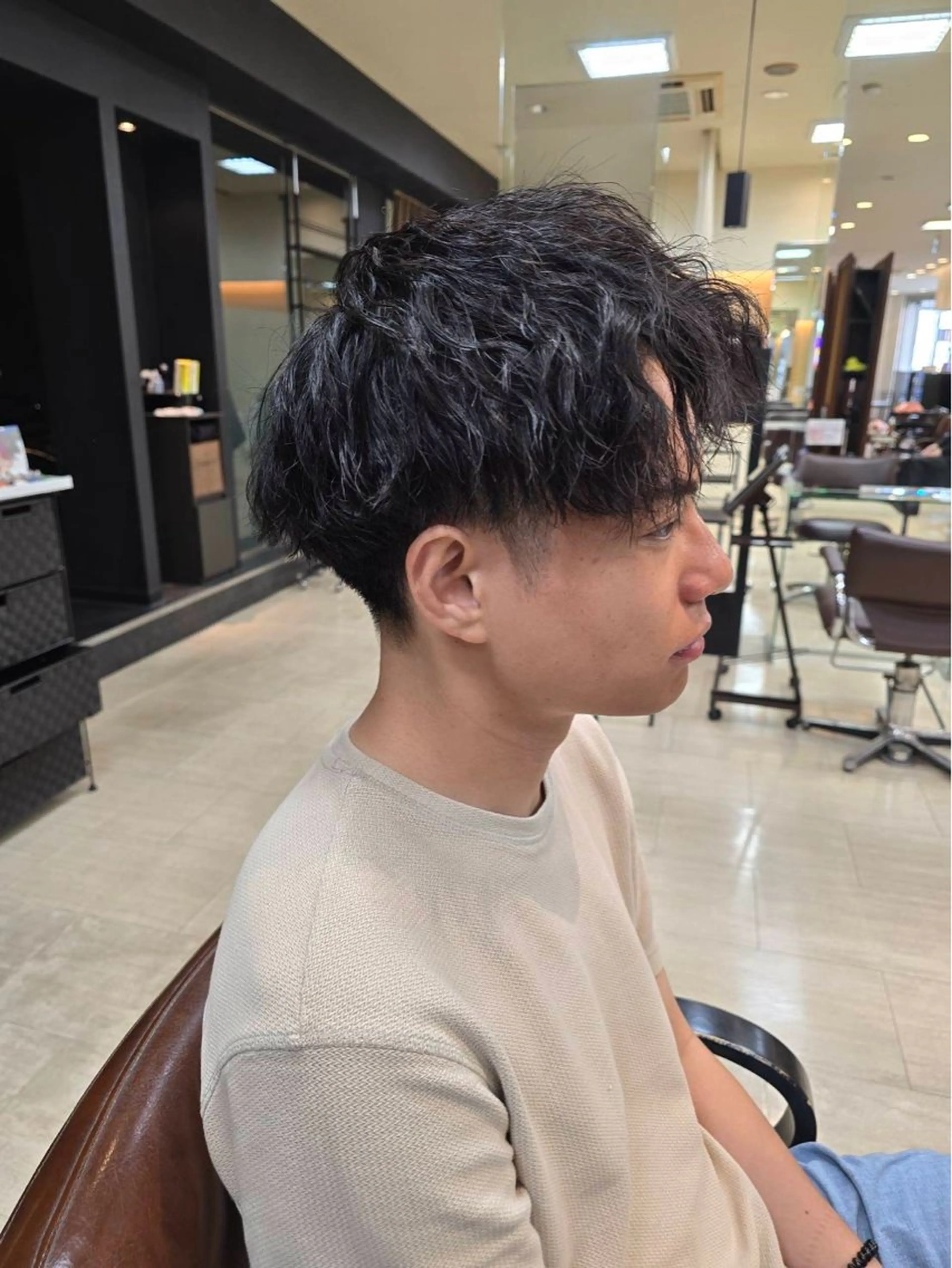 ショート カラー メンズ 東田 篤希のヘアスタイル