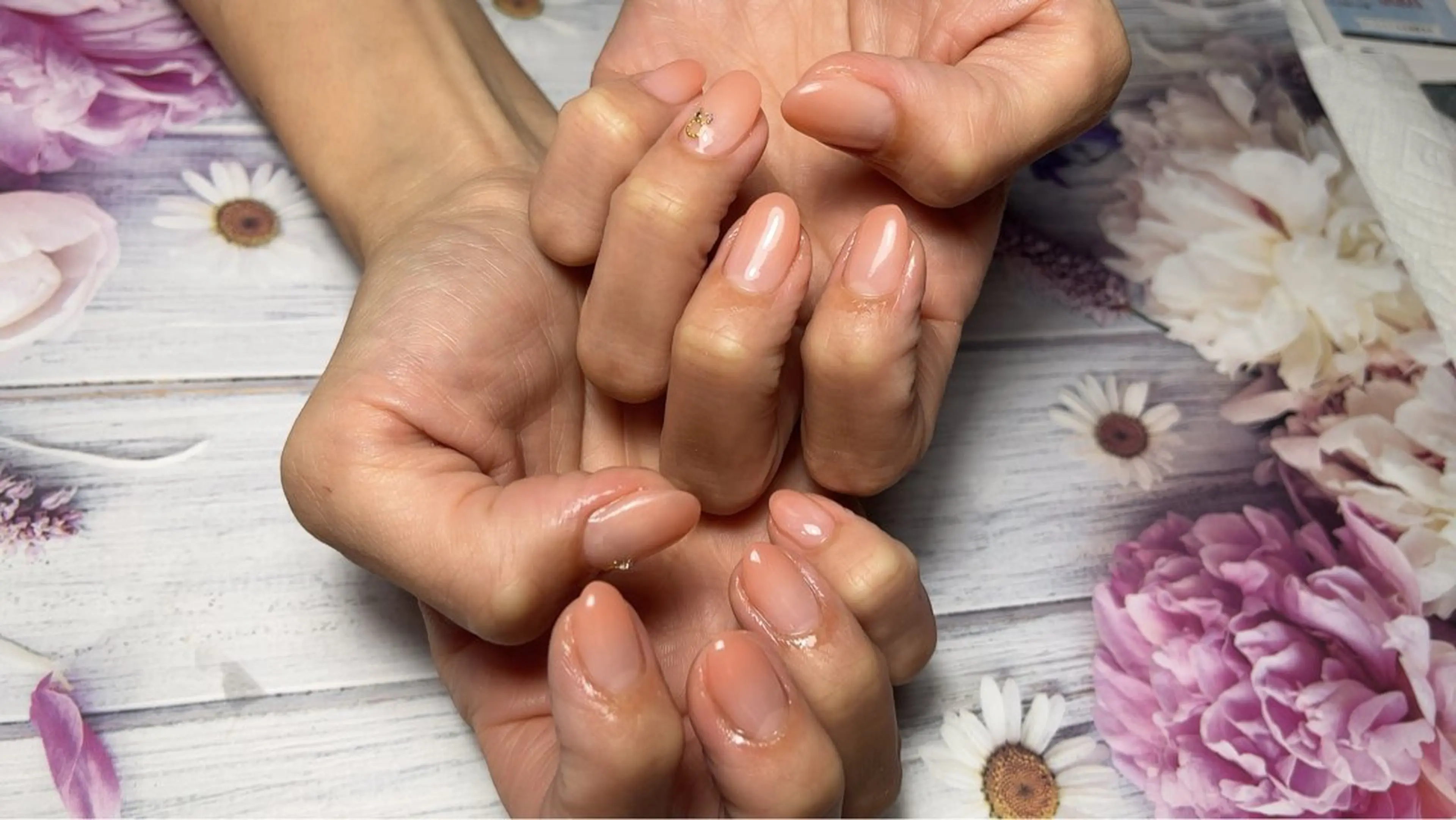 ネイル ハンドネイル Nail Salon Bonita所属・フィルイン施術 SHIZUKAのネイルデザイン