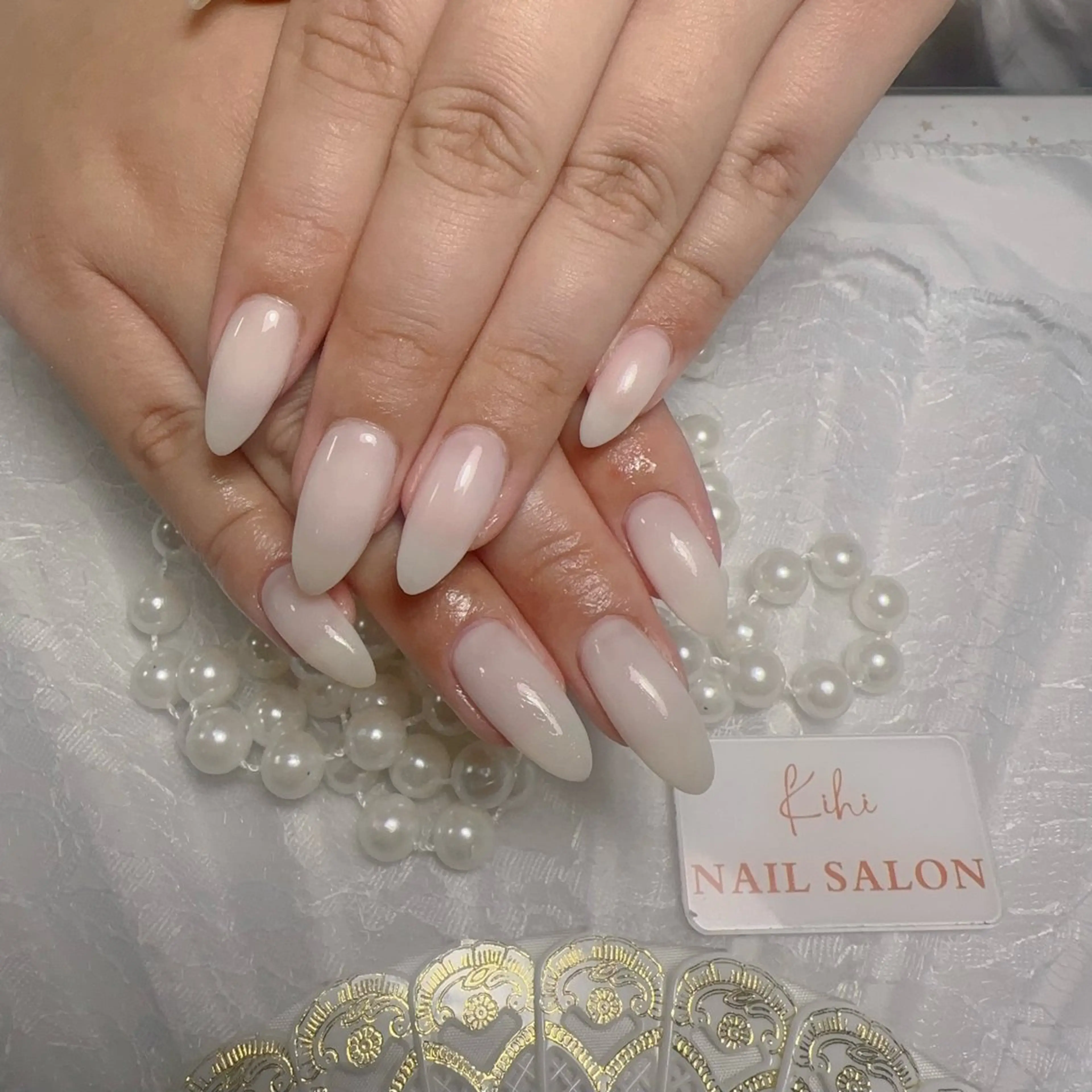 ネイル アートネイル フレンチネイル ジェルネイル グラデーション 韓国ネイル ハンドネイル ハンドケア さくら💮💮 【オフ無料】のネイルデザイン