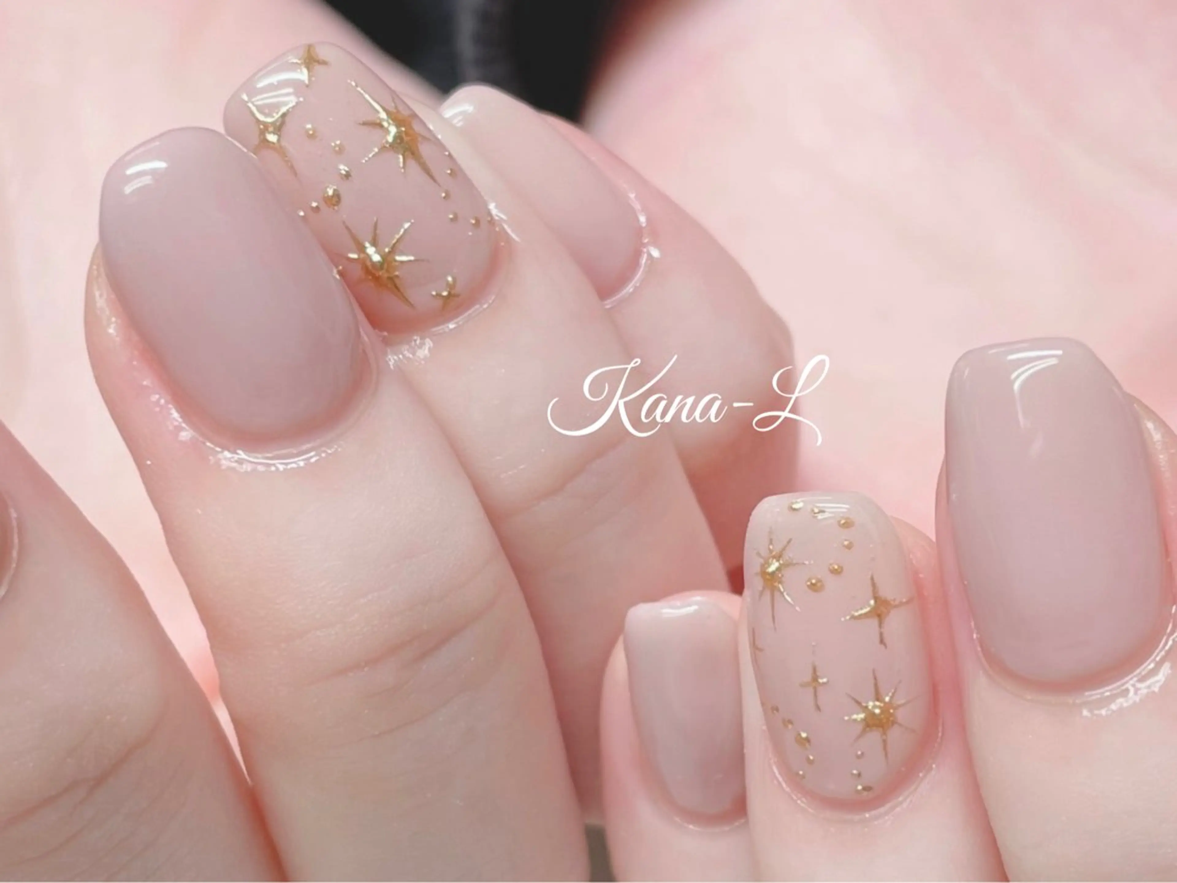 ネイル ジェルネイル キラキラネイル パラジェル 芦辺 香奈のネイルデザイン