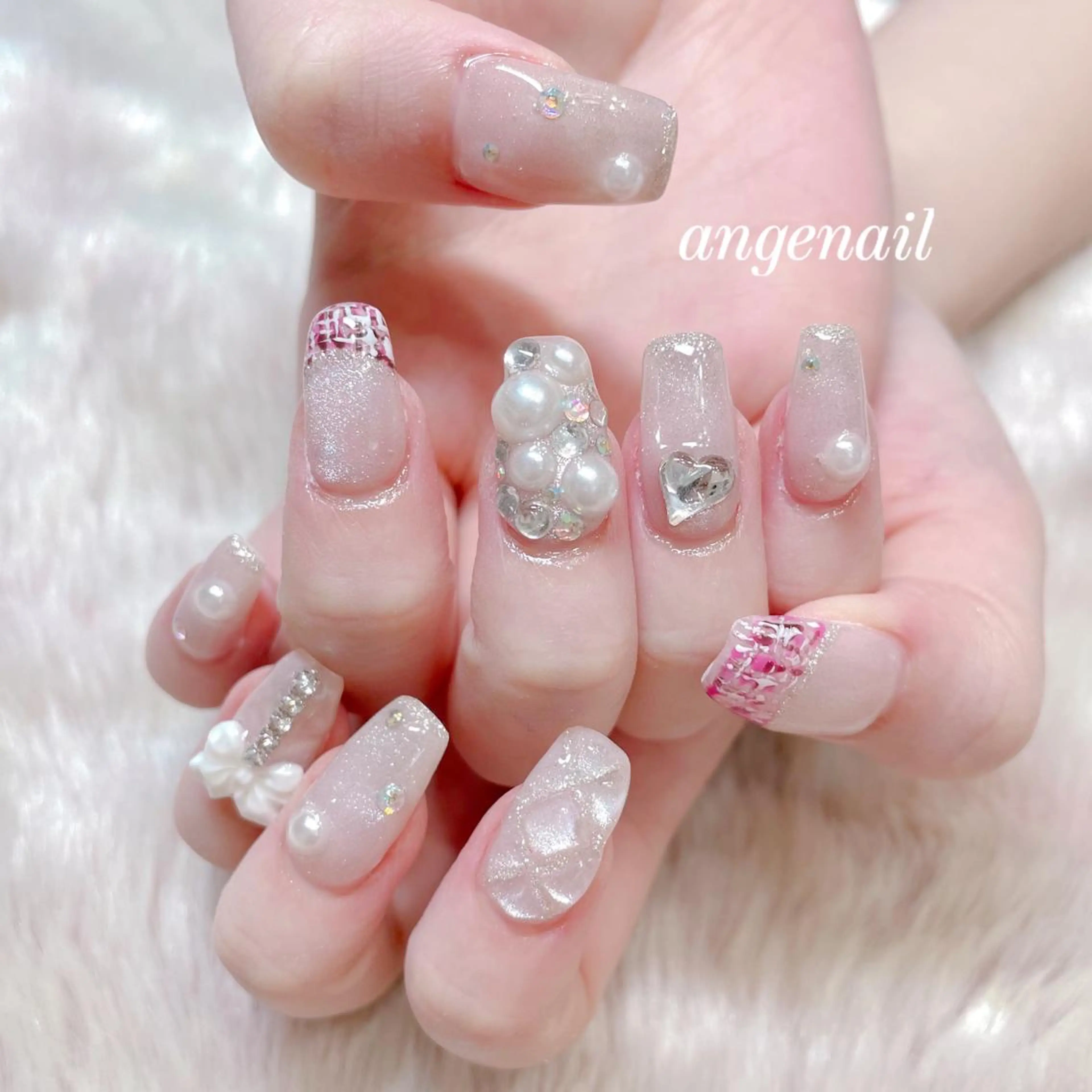 ネイル ハンドネイル オーナーネイリスト MAKIのネイルデザイン