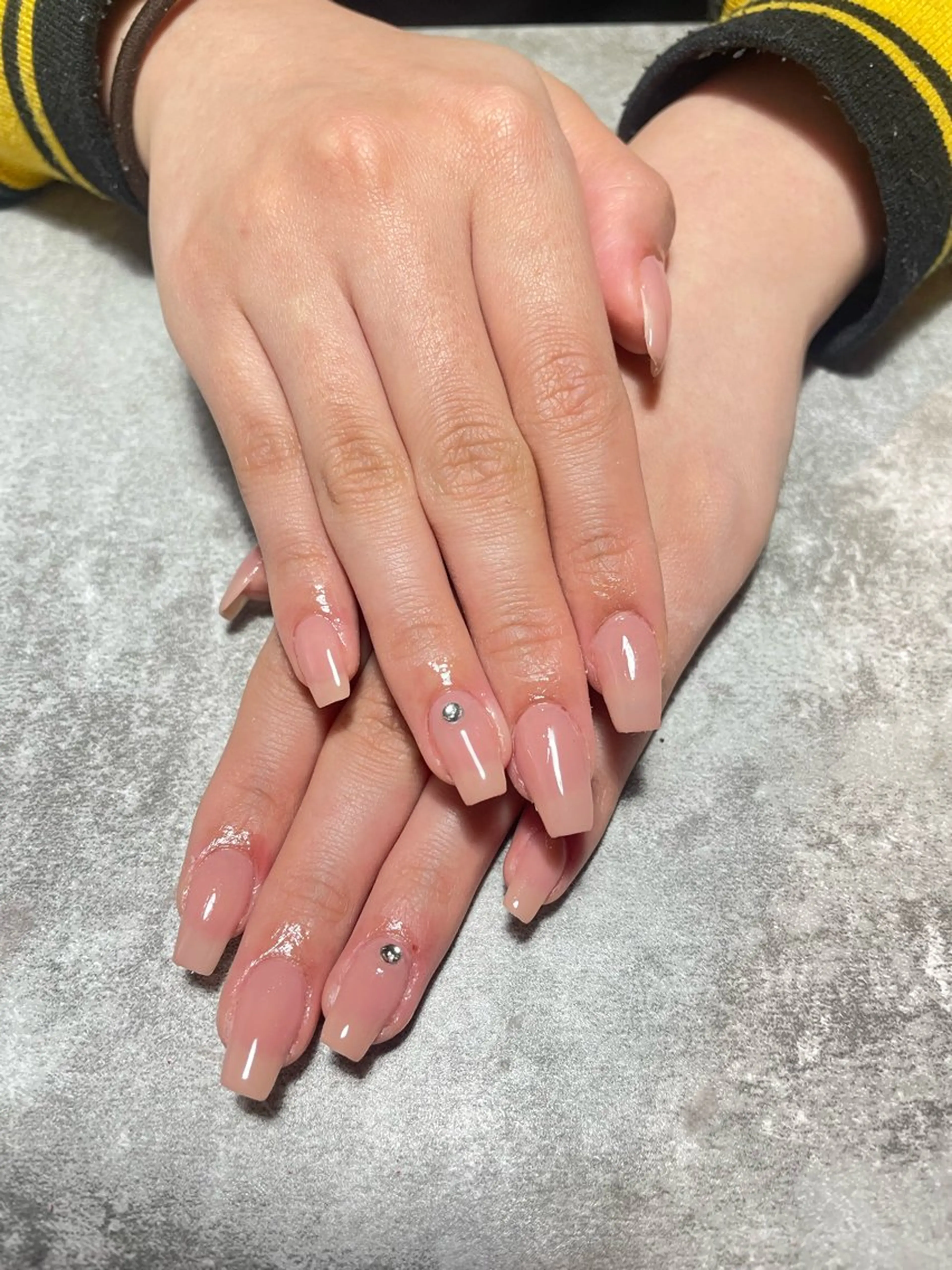 ネイル オフィスネイル 長さだし特化持ち込み TAKANOのネイルデザイン