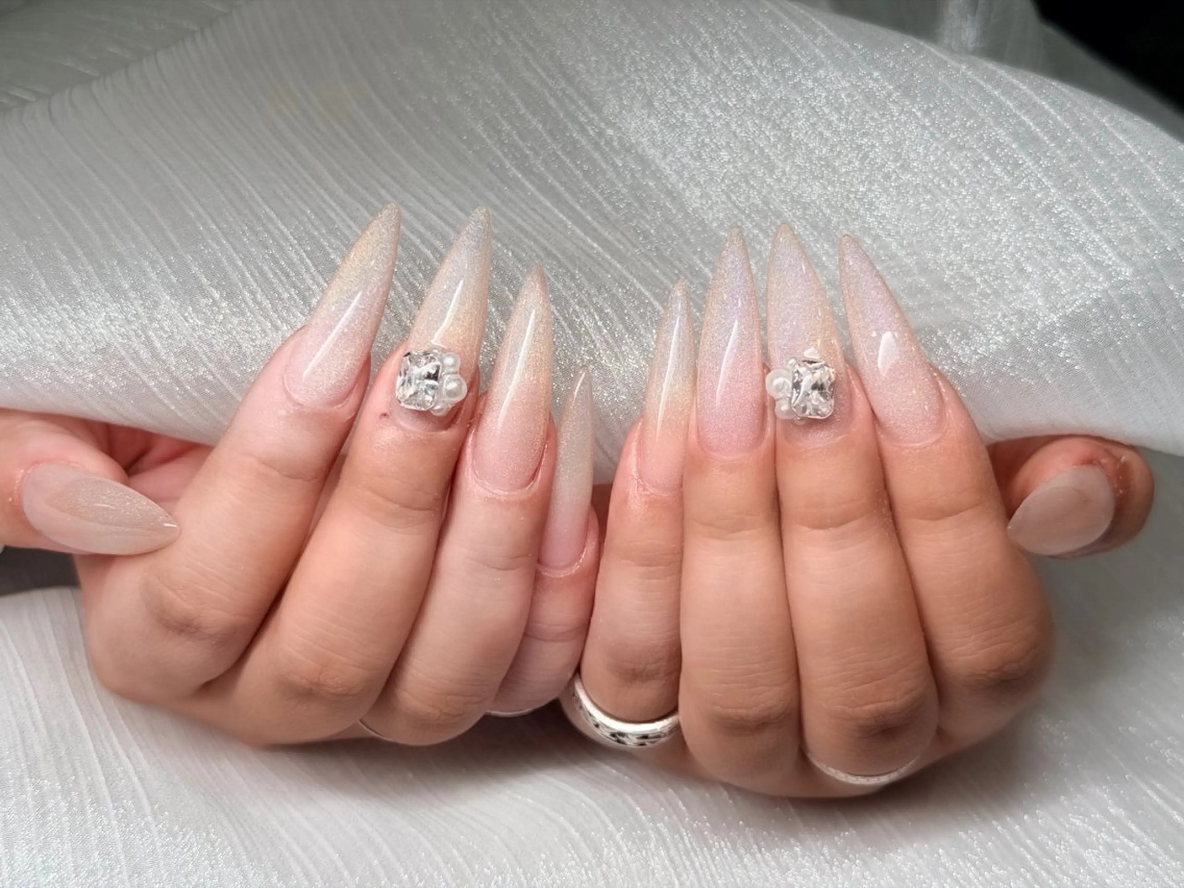 ネイル 韓国ネイル マグネットネイル ニュアンスネイル ハンドネイル AMI アミのネイルデザイン