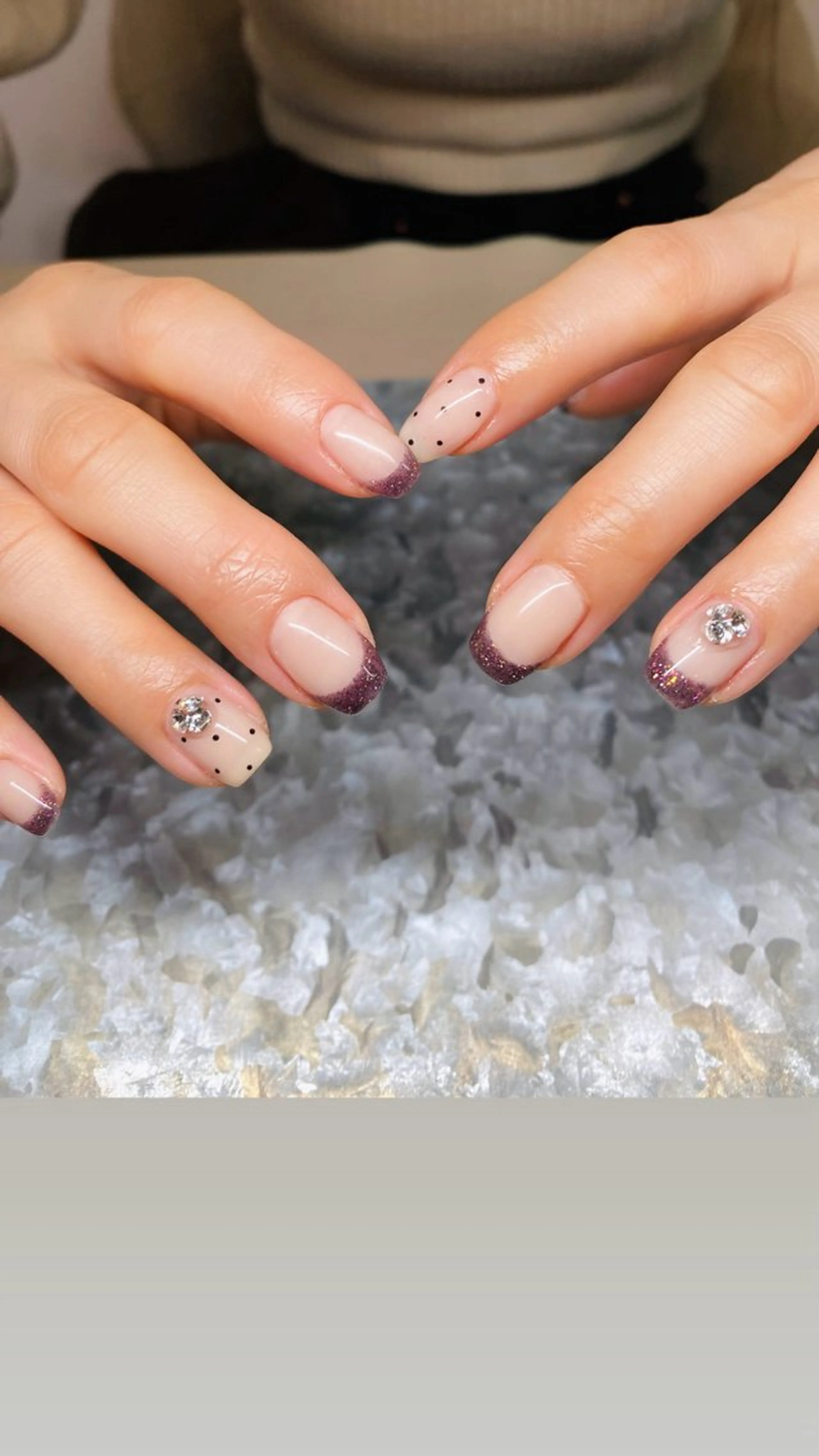 ネイル フラッシュネイル フレンチネイル ハンドネイル 13日3980円‼️ マグもデザインも◎のネイルデザイン