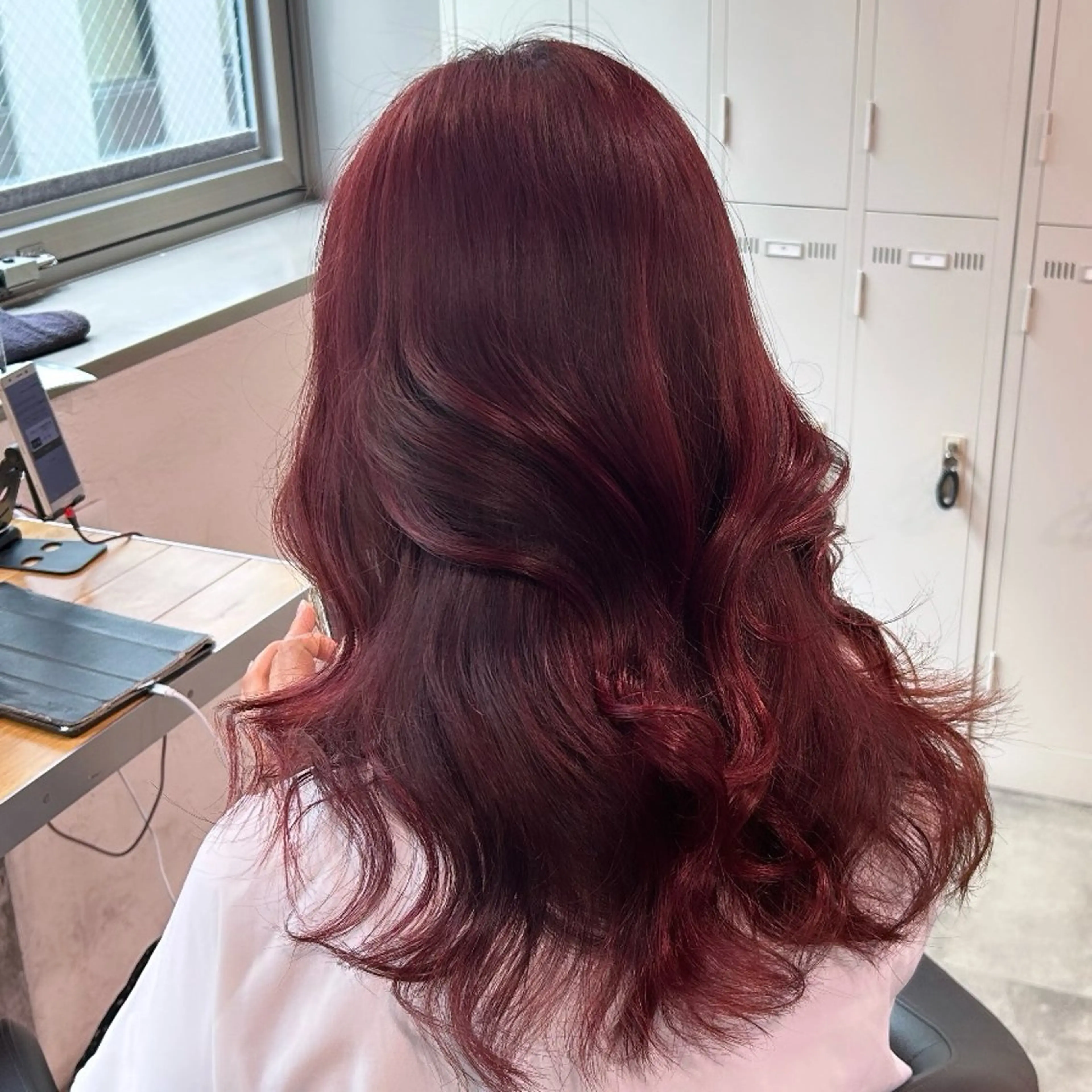 セミロング IS所属・横浜美容室/透明感 カラー/レイヤーのヘアスタイル