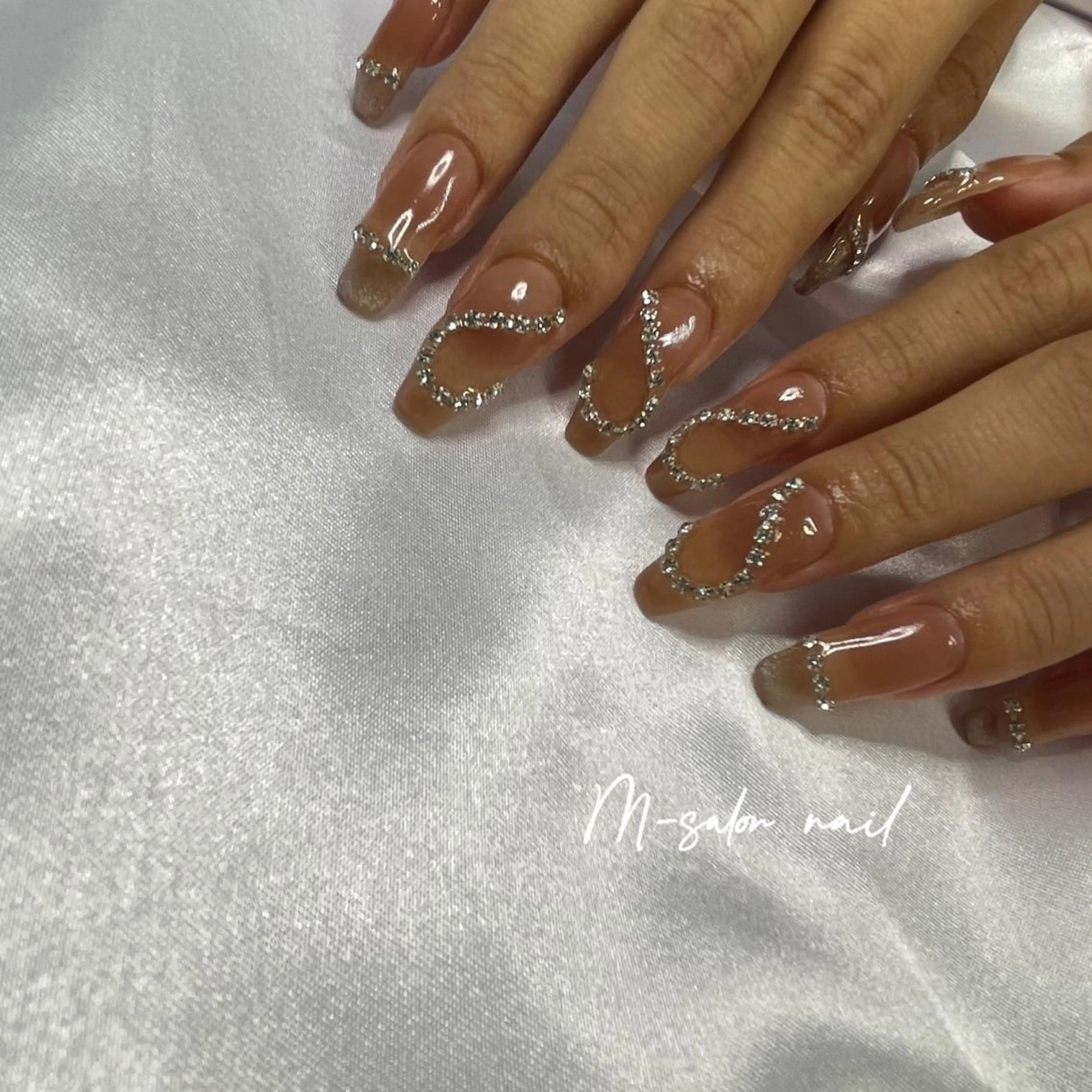 ネイル アートネイル ハート マグネットネイル ワンホンネイル ハンドネイル 韓国/網紅/パーツ M-salonのネイルデザイン