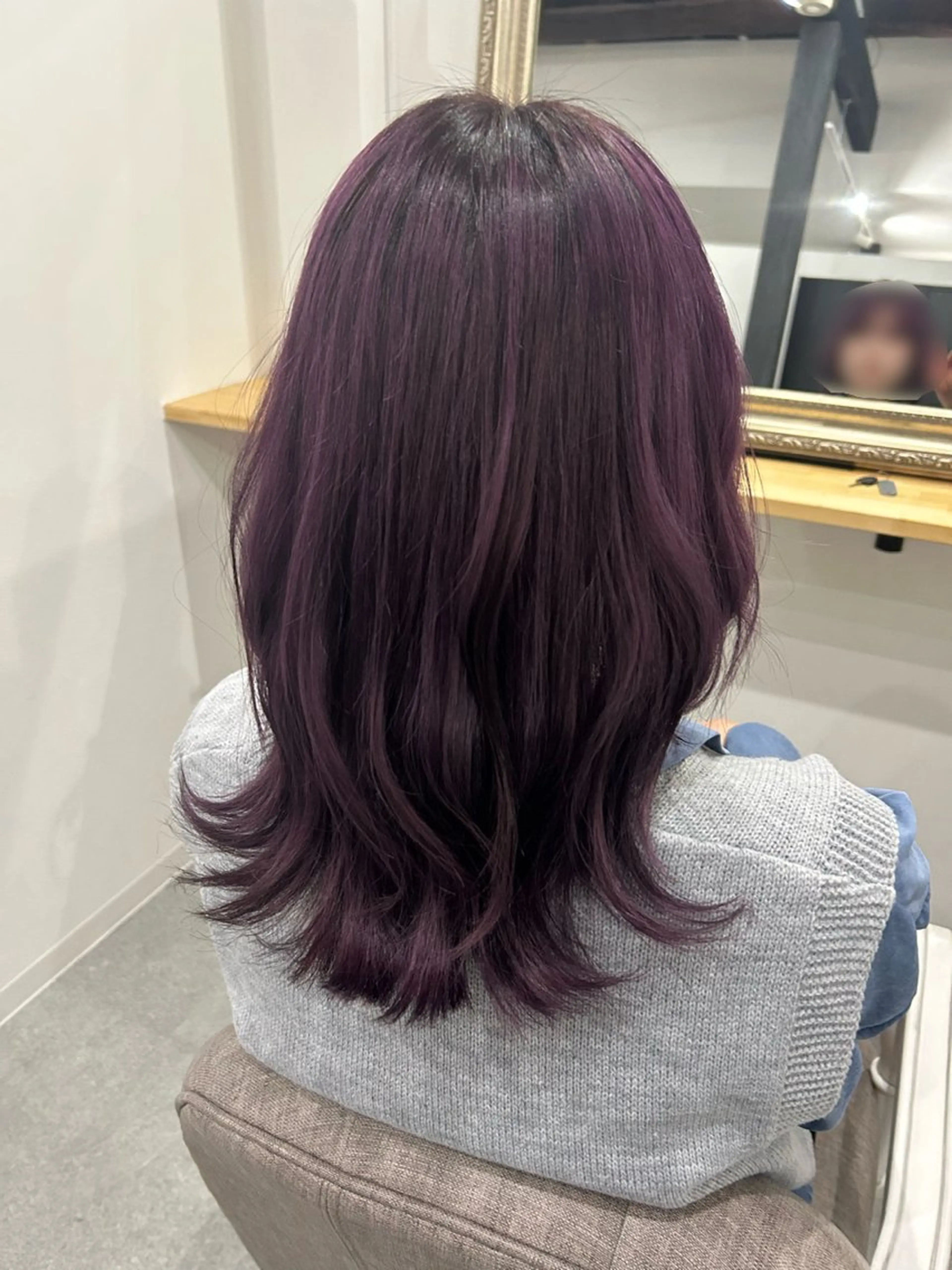 カラー 稲井 裕美のヘアスタイル