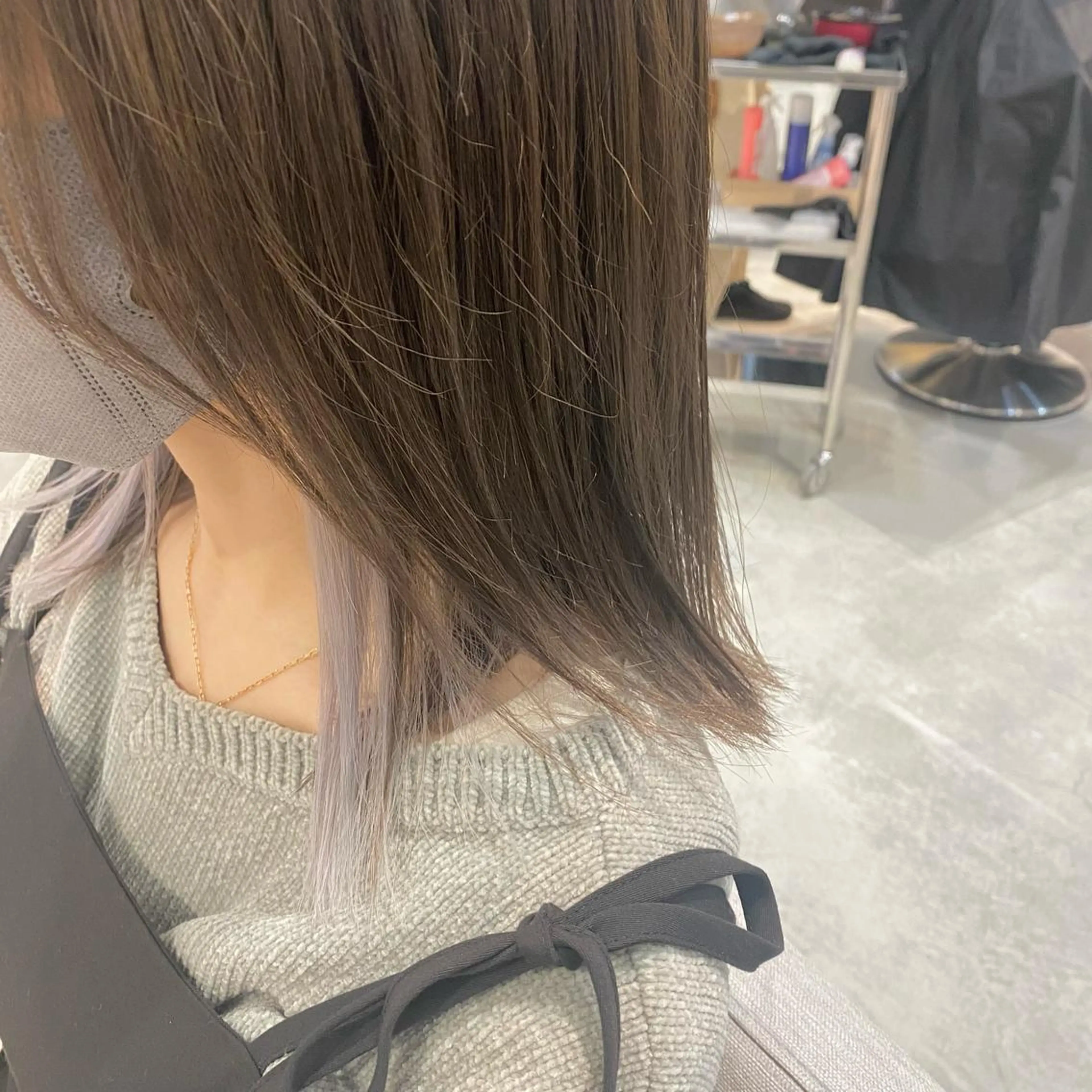 ミディアム カラー ブリーチ イヤリングカラー Linda　Hiro所属・坂下 麻梨奈のヘアスタイル