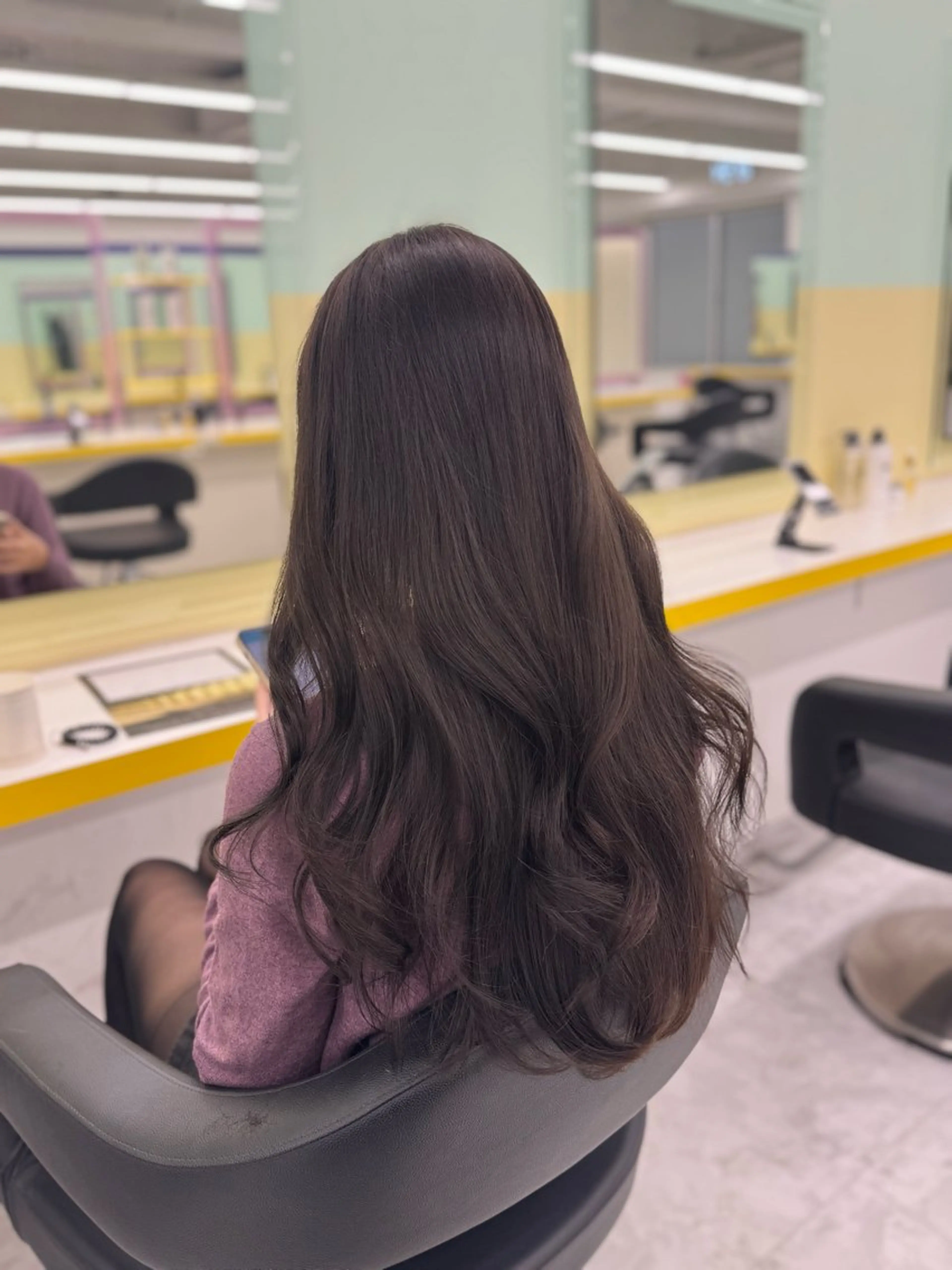 【🌱透明くすみカラー🌱】レイヤーカット＋上質ワンカラー+髪質改善トリートメント🌿の写真