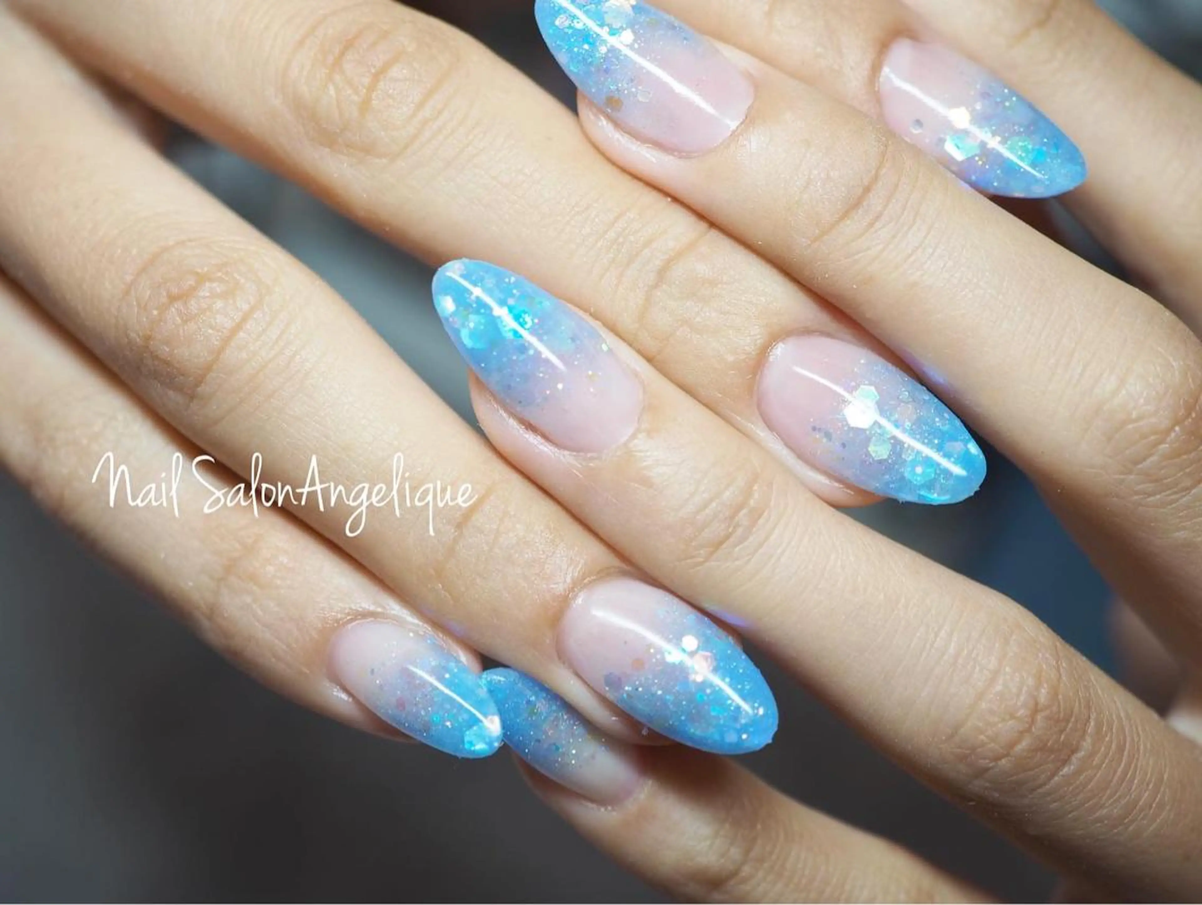 ネイル グラデーション ラメ(グリッター) ラメグラデーション スカルプネイル ハンドネイル Nailist Rumiのネイルデザイン