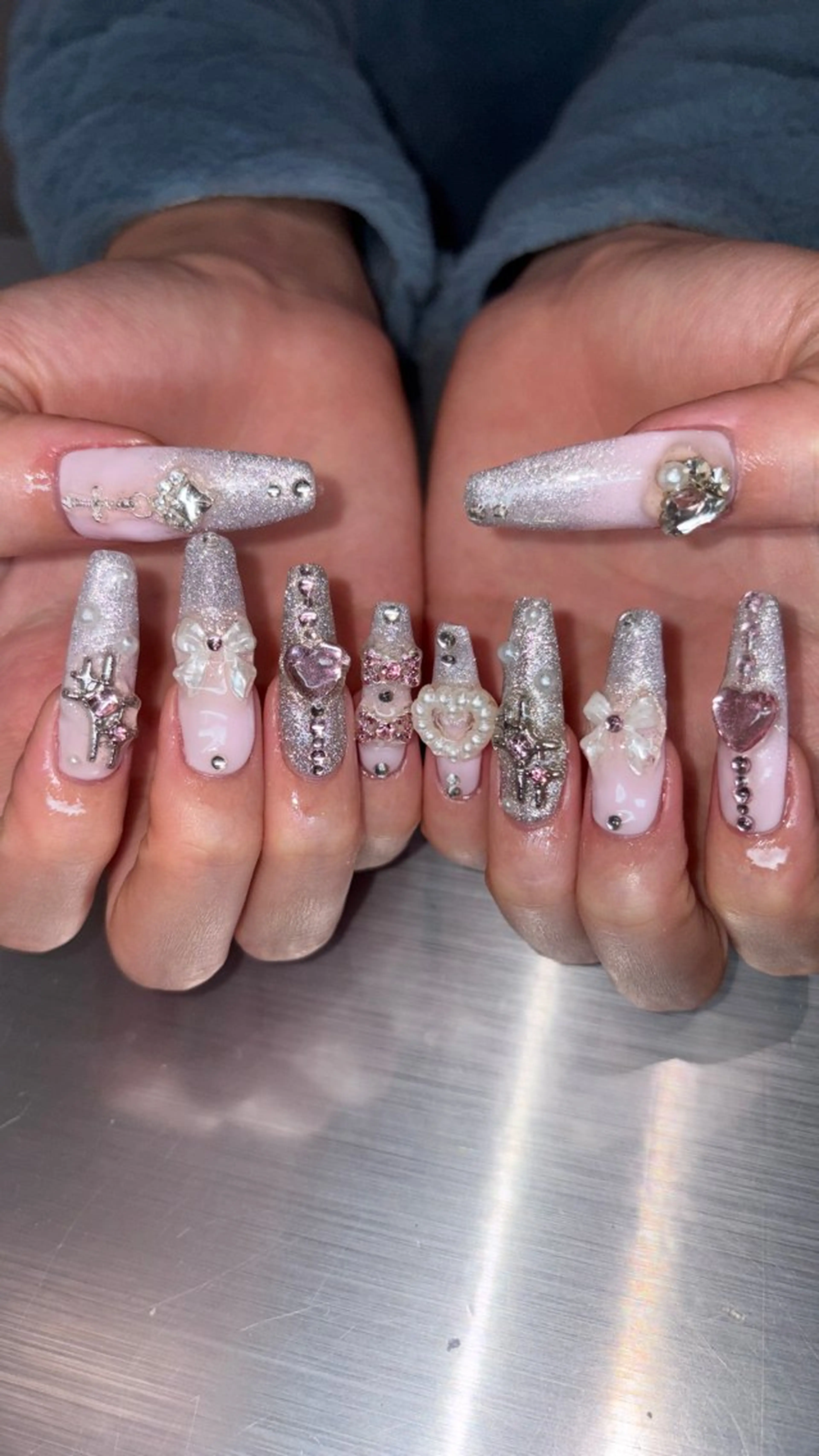 ネイル ハンドネイル 👽個性派ネイル🎀 komachiのマツエク・マツパデザイン