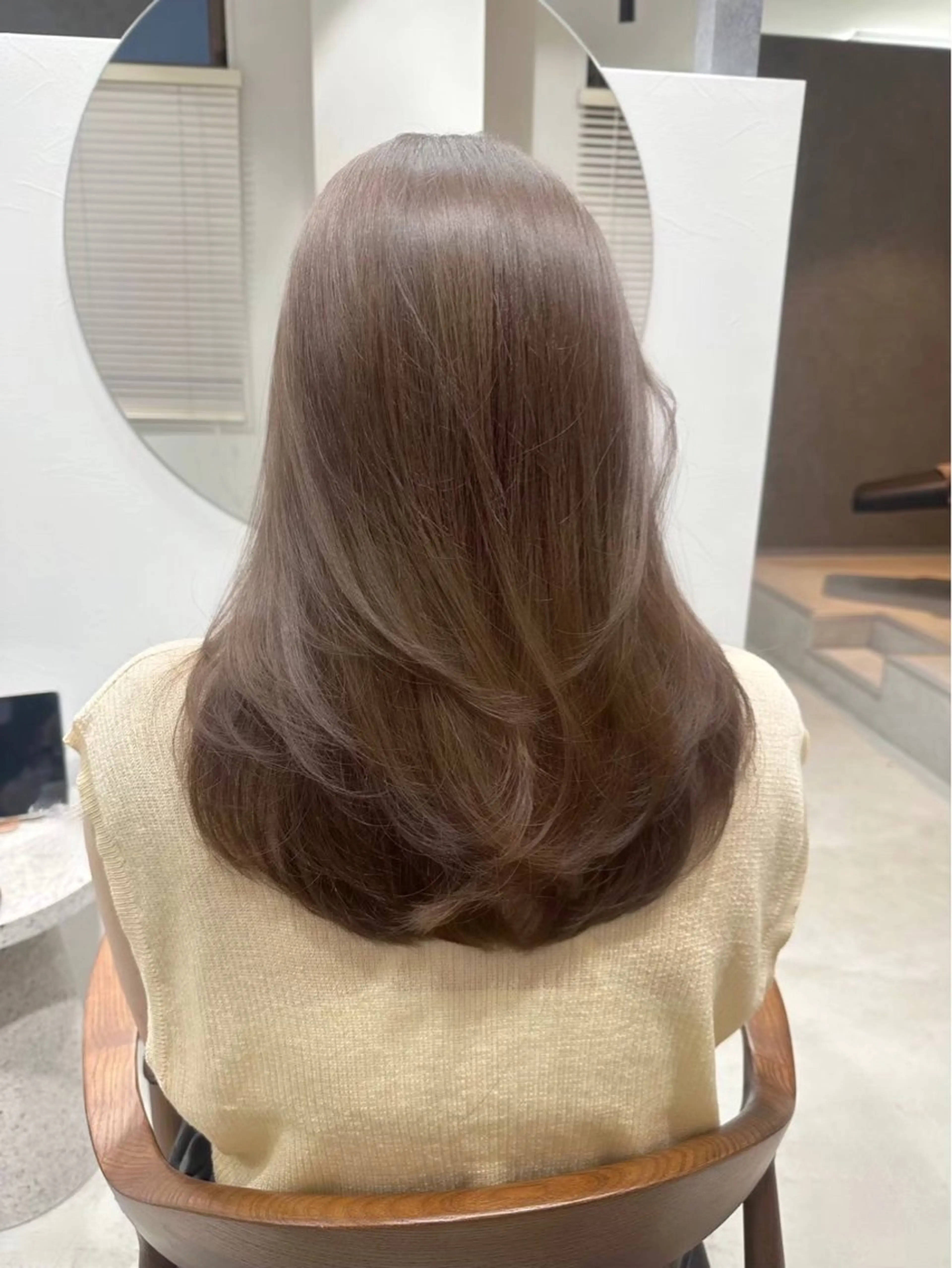 ロング カラー 原口 桃歌のヘアスタイル