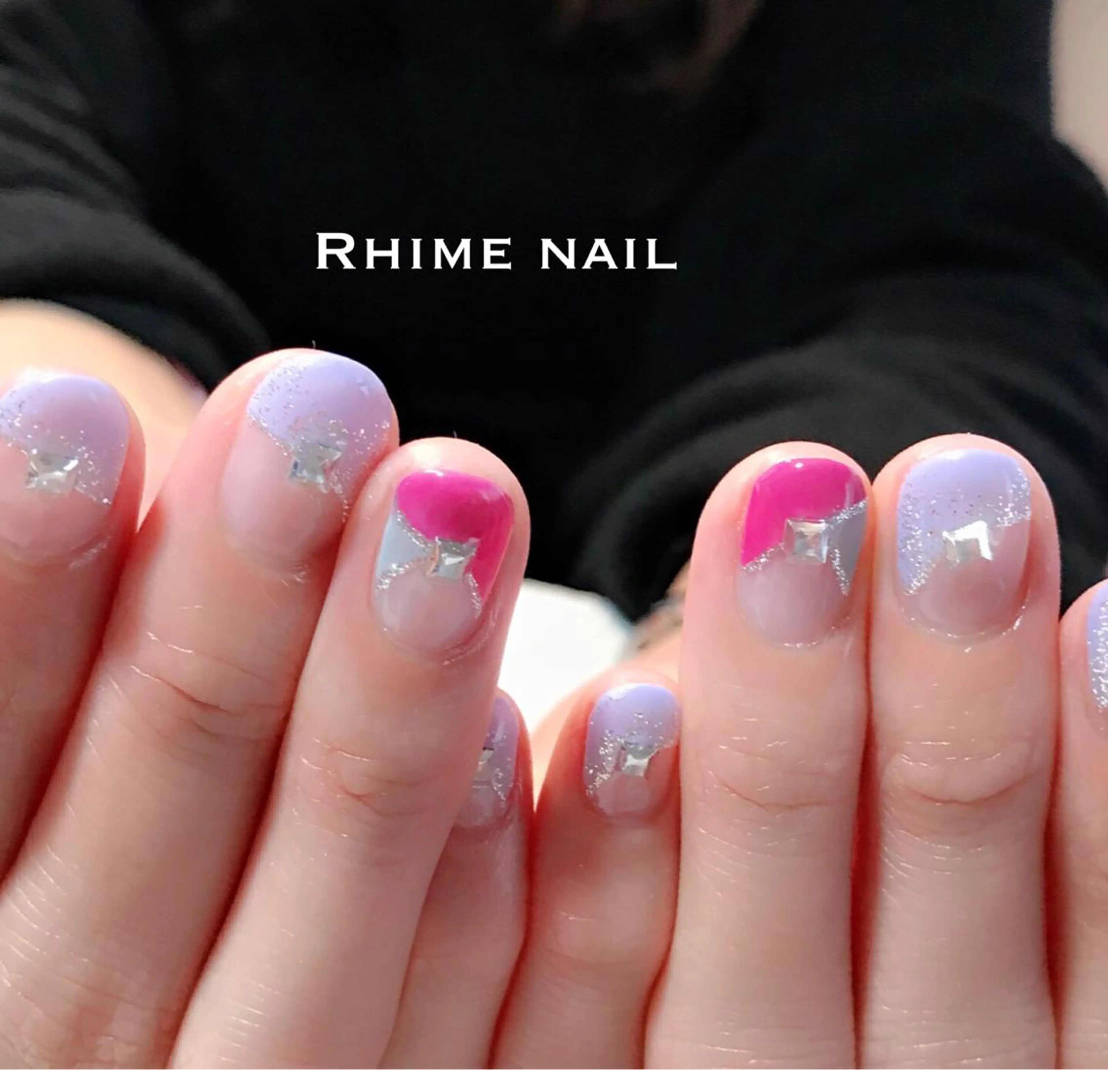 ネイル フレンチネイル 斜めフレンチ オフィスネイル ストーンネイル Rhime nail所属・Rhime nail ライムネイルのネイルデザイン