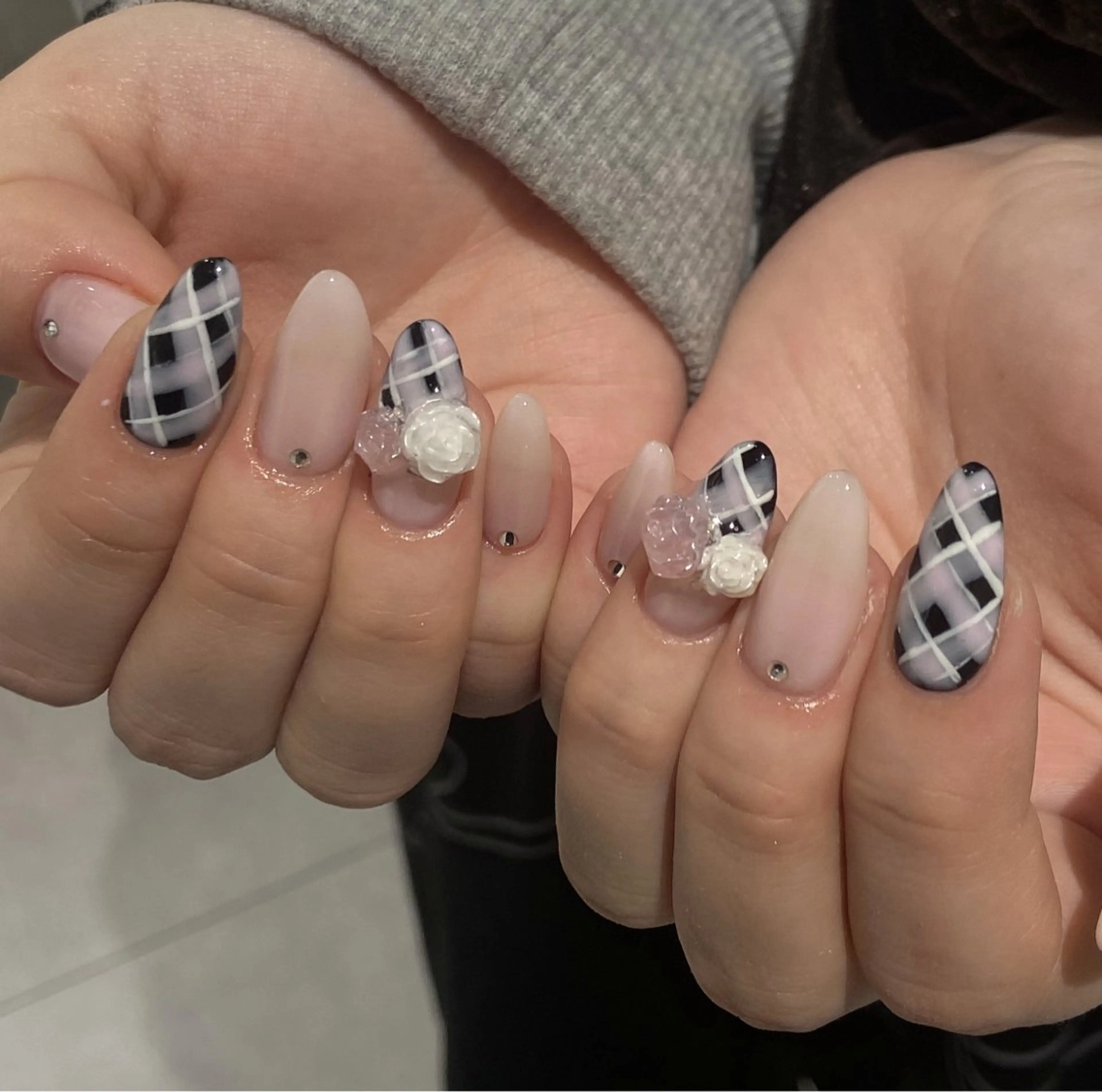 ネイル ハンドネイル Tini ANA.CHUOのネイルデザイン