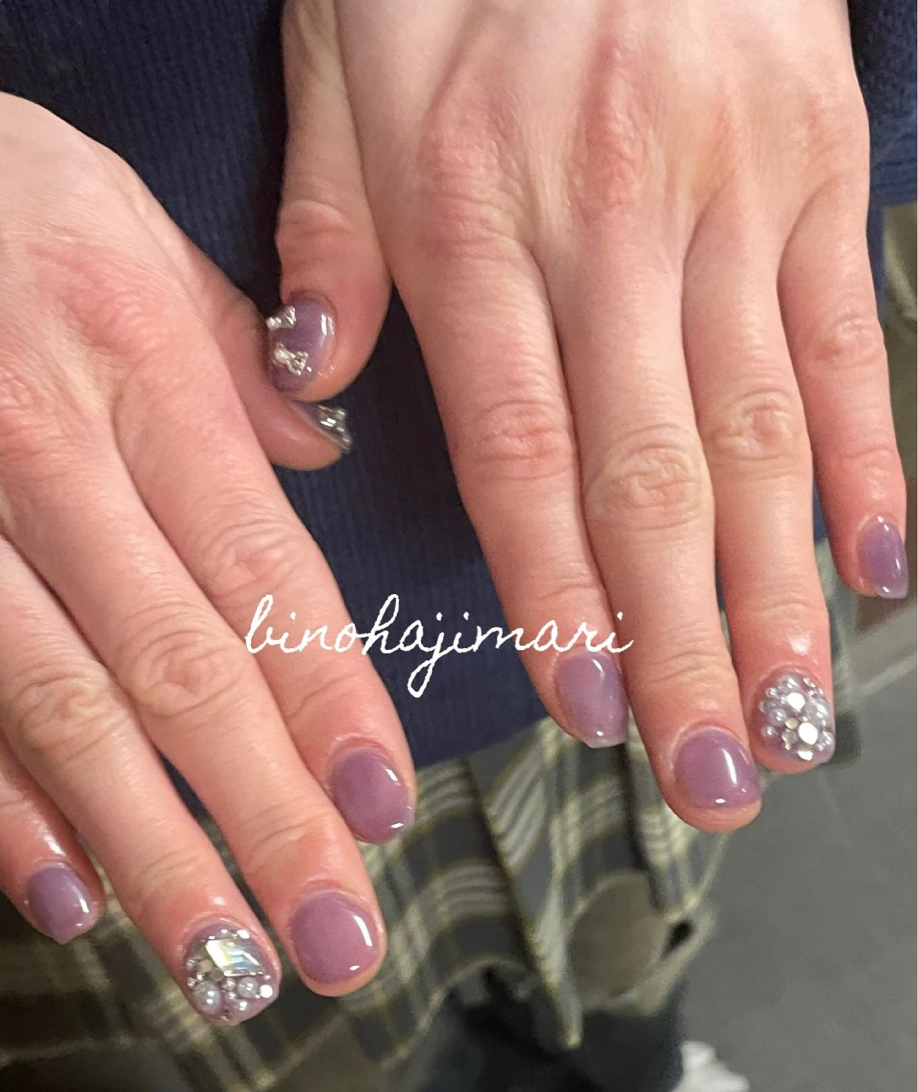 ネイル アートネイル フラッシュネイル ラメ(グリッター) シルバー スクエアネイル ハンドネイル ハンドケア ♡Bivi♡自爪に 優しいネイルサロンのネイルデザイン